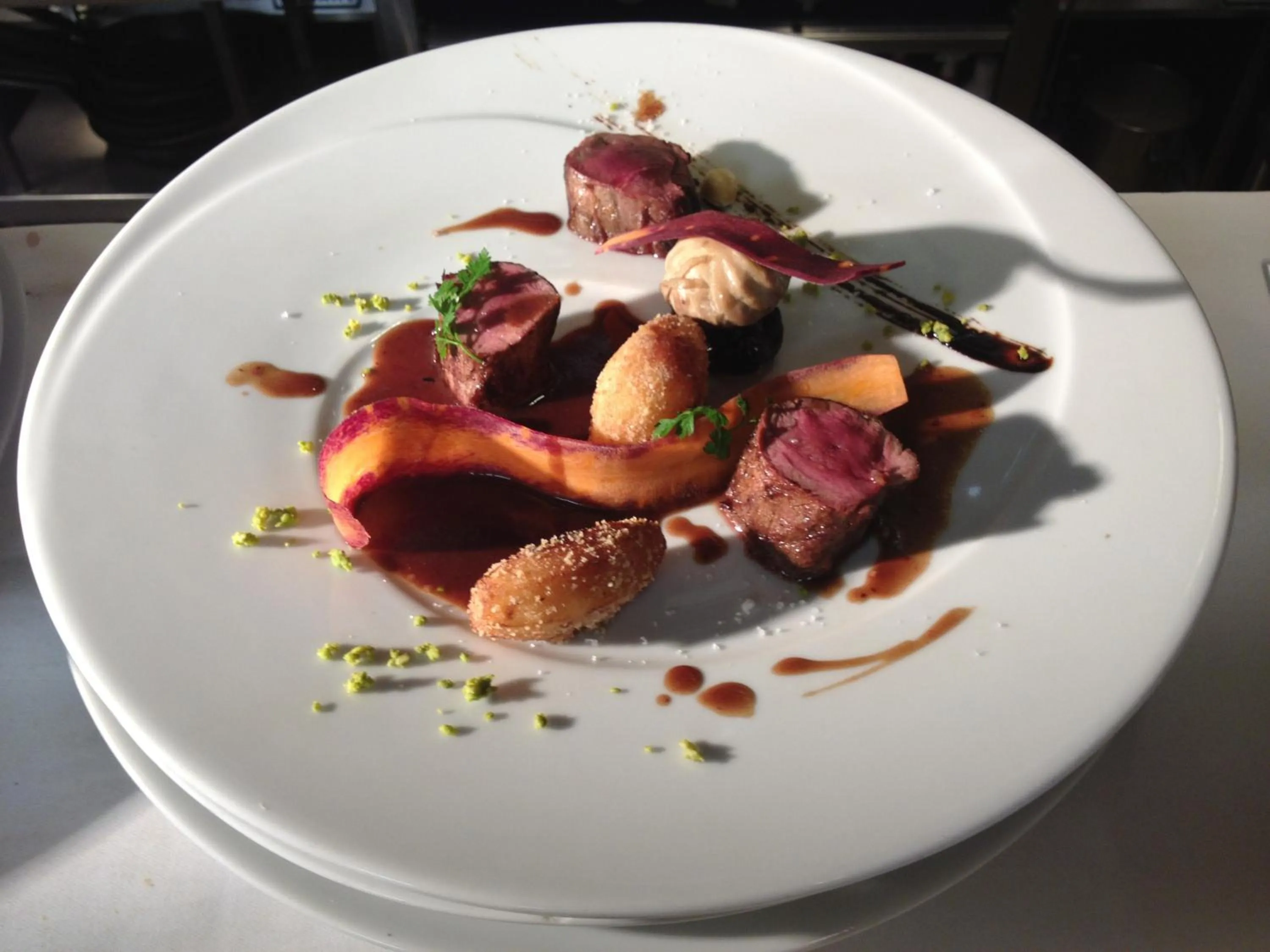 Food and drinks in Logis Hôtel Restaurant Le Dauphin et Le Spa du Prieuré