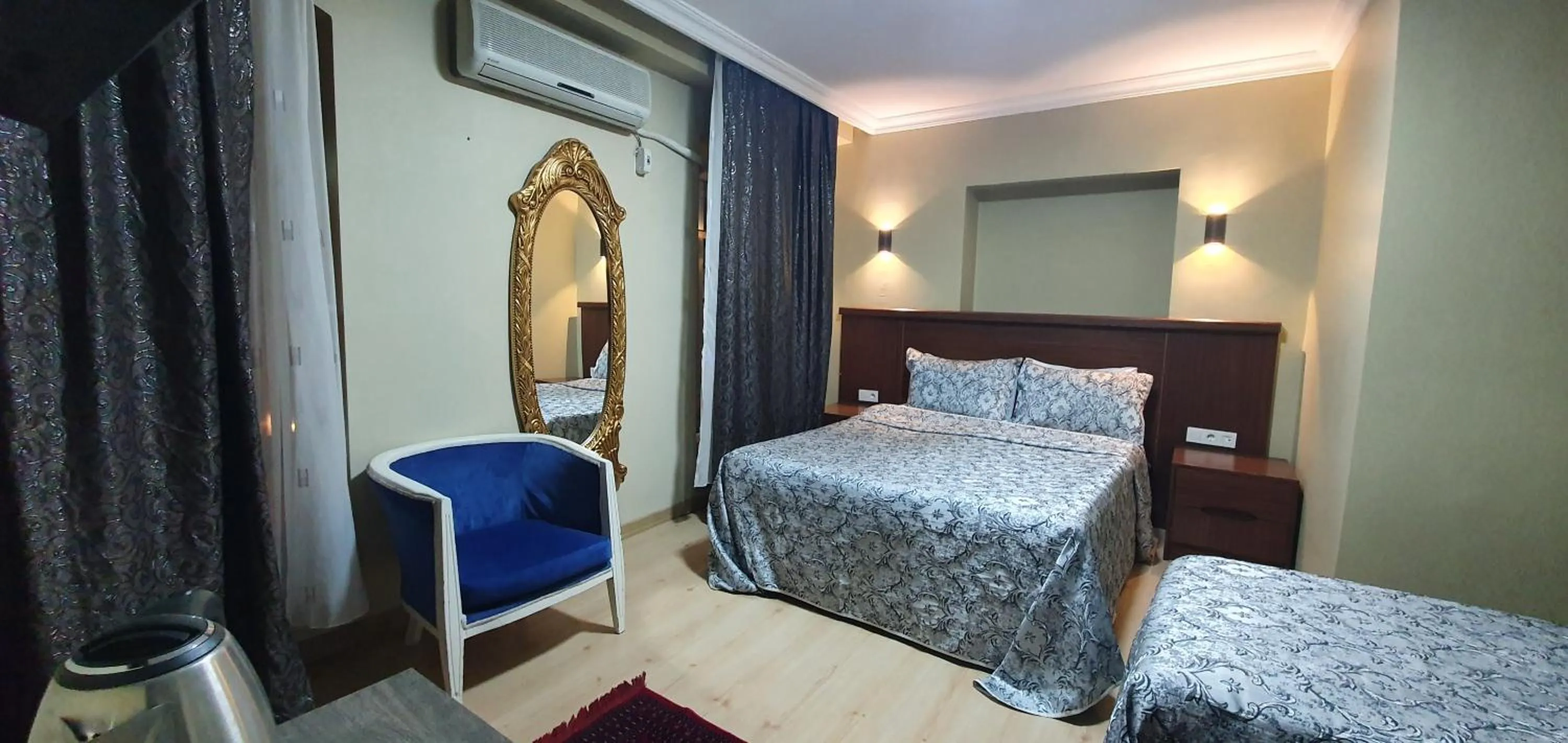 Photo of the whole room in Sehir Apart Hotel