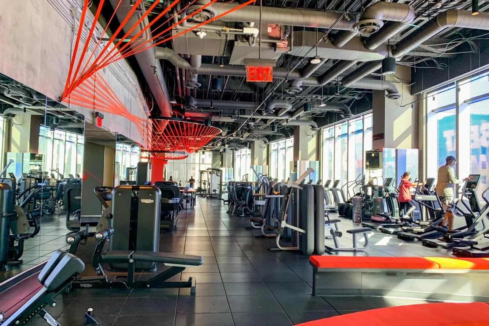 Fitness centre/facilities in Sky-Rise Apartments