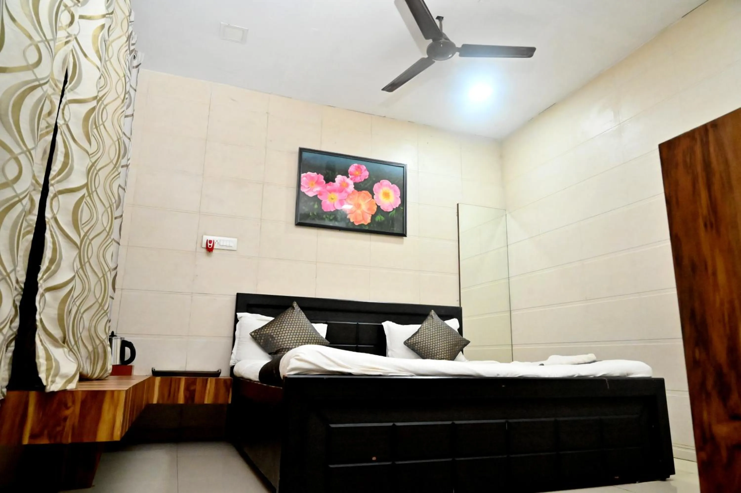 Bedroom, Bed in KK Tree Retreat Igatpuri