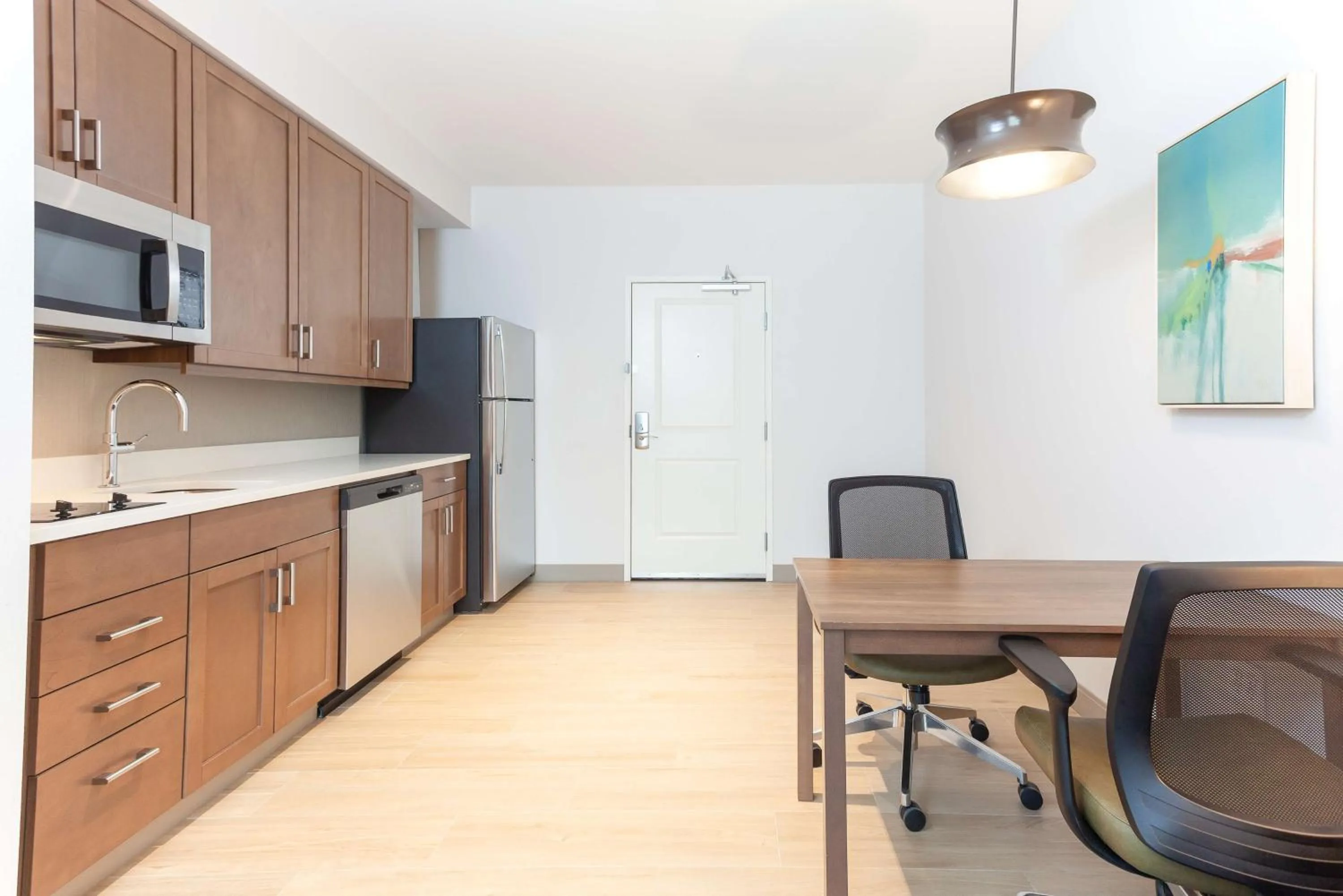 Kitchen or kitchenette in Homewood Suites By Hilton Broomfield Boulder