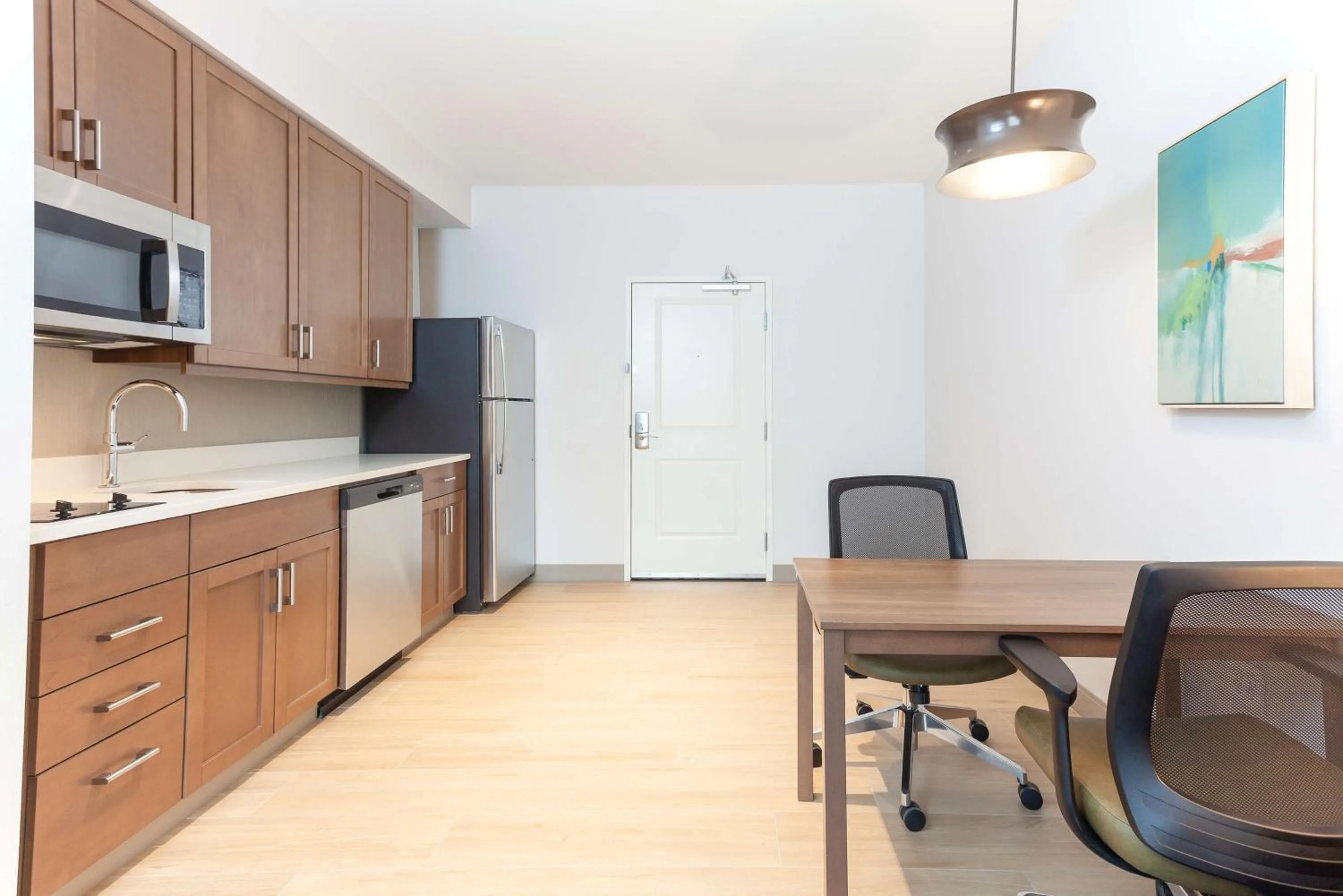 Kitchen or kitchenette in Homewood Suites By Hilton Broomfield Boulder