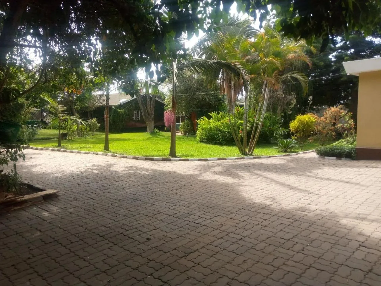 Karibu Heritage House