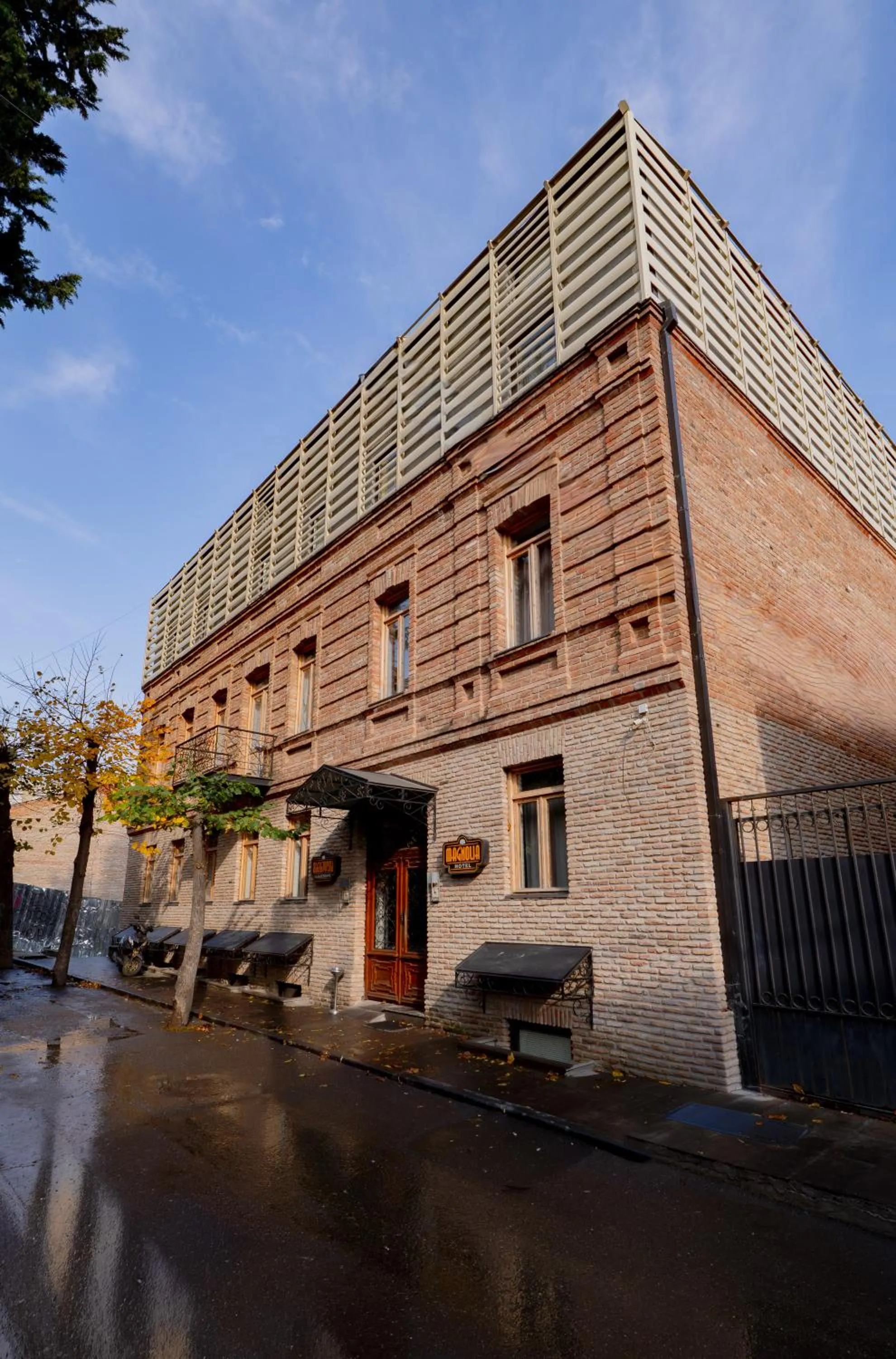 Facade/entrance in Magnolia