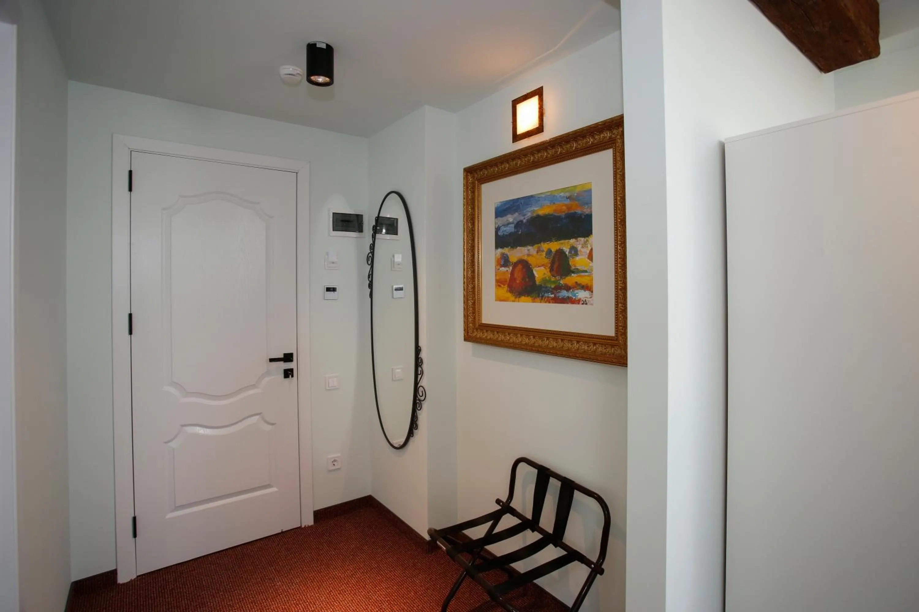 Decorative detail in Magnolia