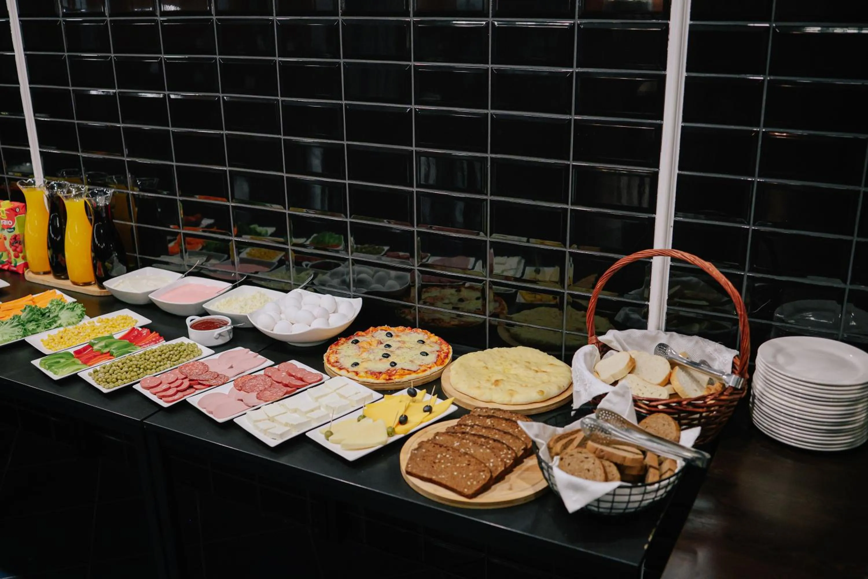 Continental breakfast in Magnolia