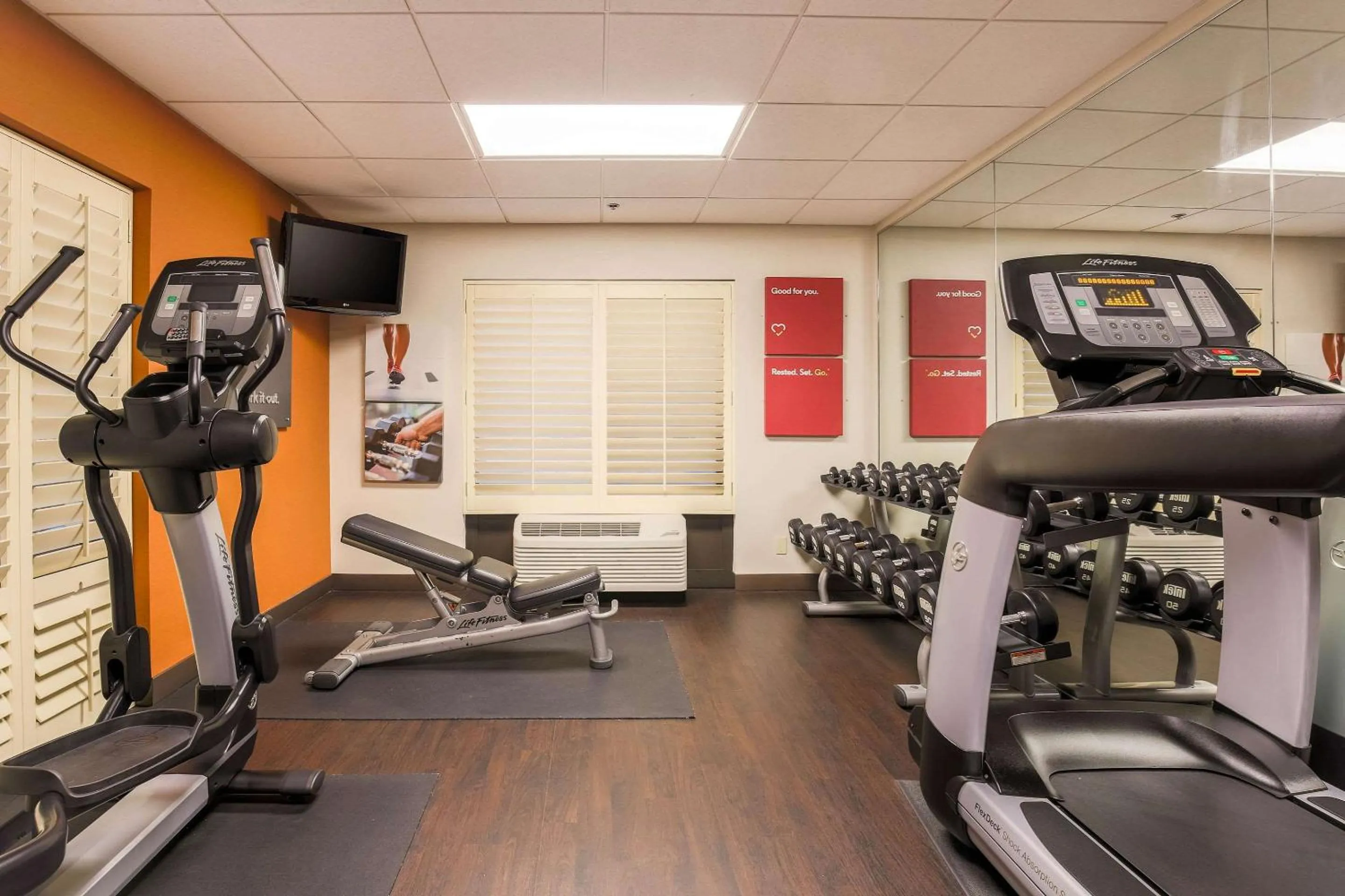 Fitness centre/facilities in Comfort Suites DFW N-Grapevine