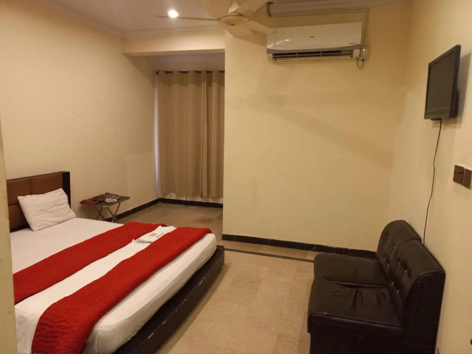 Bedroom in Hotel Tulip Inn Rawalpindi