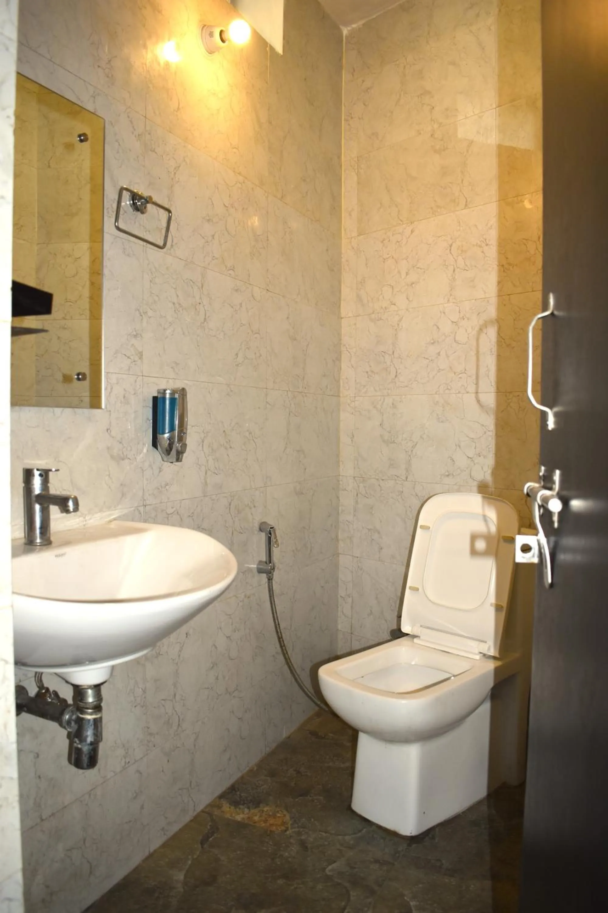 Toilet in Captains Paradise Luxury Resort at Mukteshwar Hill Station