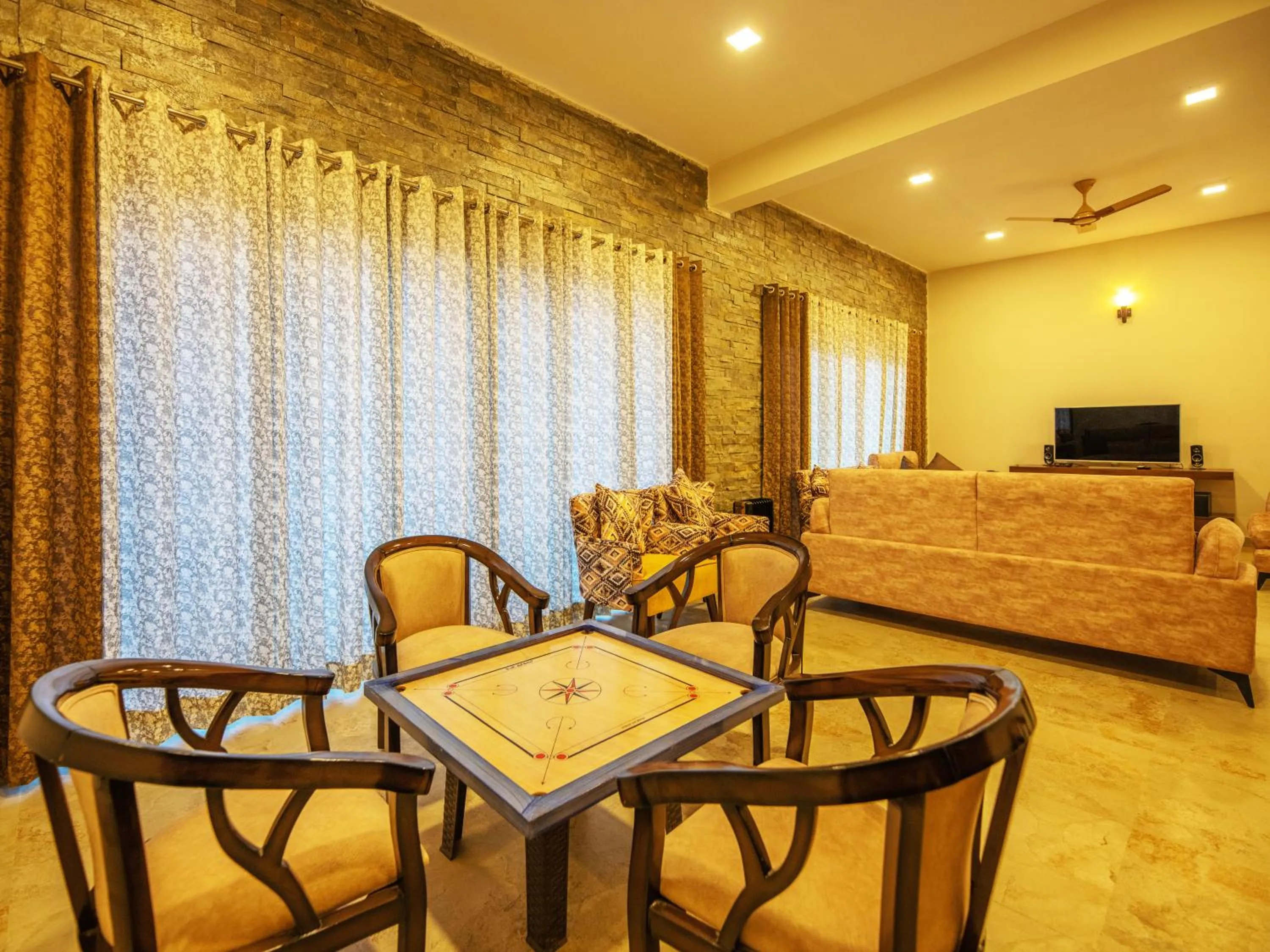 Nightclub / DJ in Captains Paradise Luxury Resort at Mukteshwar Hill Station