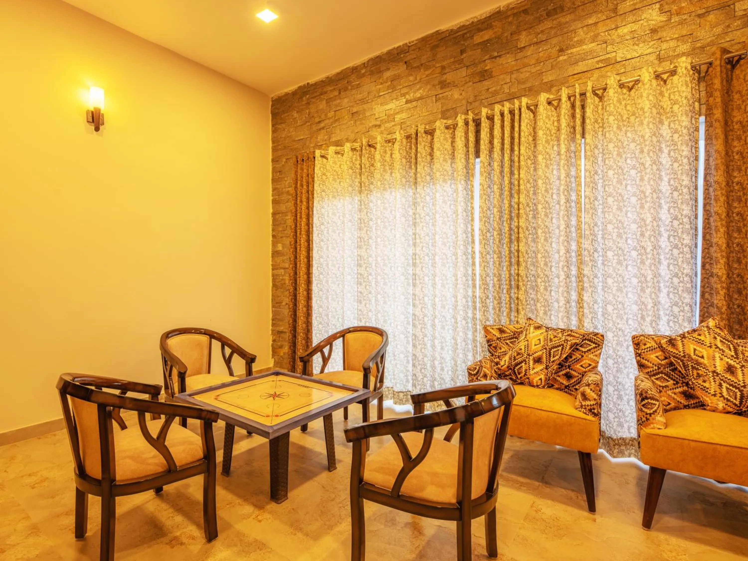 Nightclub / DJ in Captains Paradise Luxury Resort at Mukteshwar Hill Station