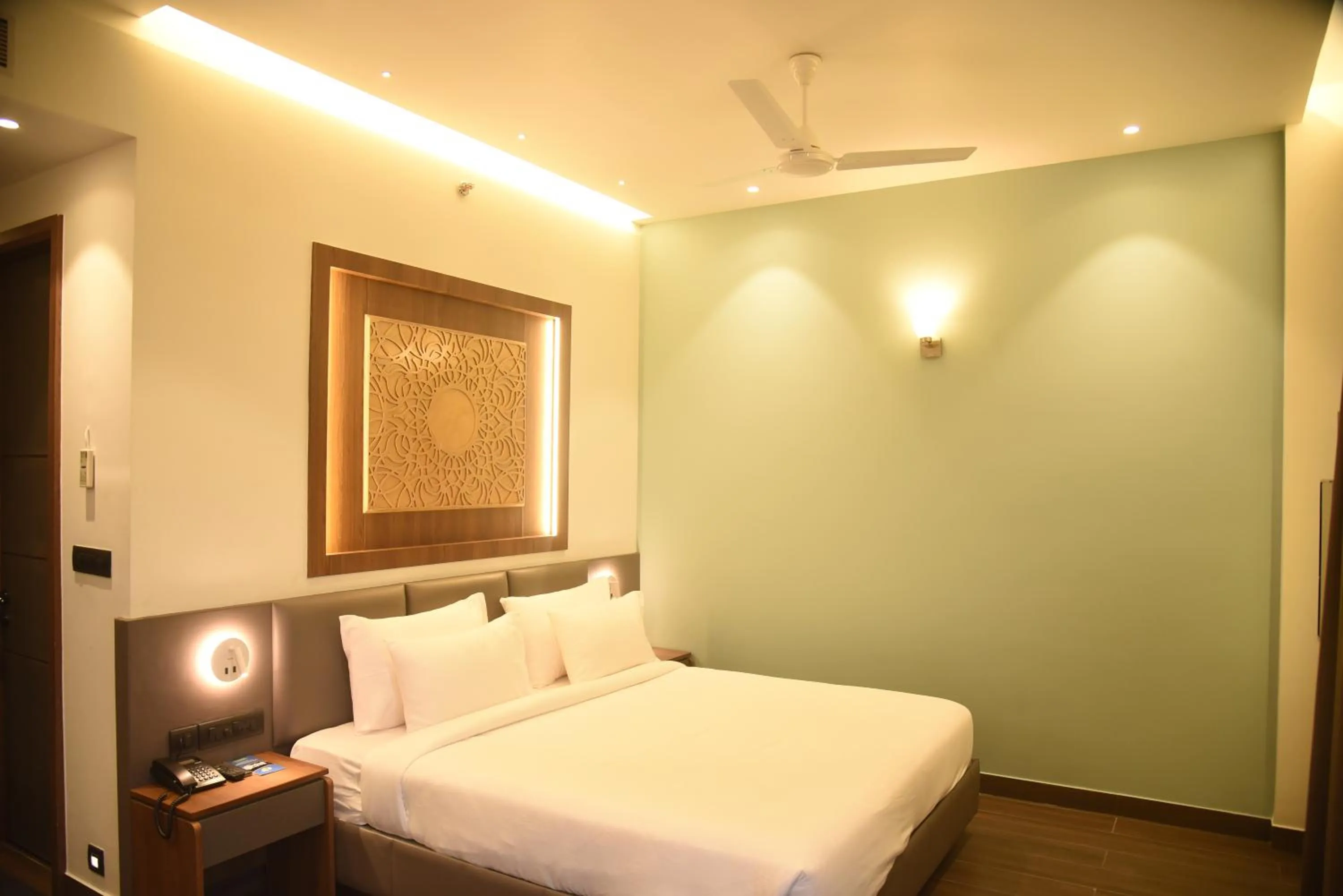 Bedroom, Bed in GOLDEN PARK HOTEL & RESORT