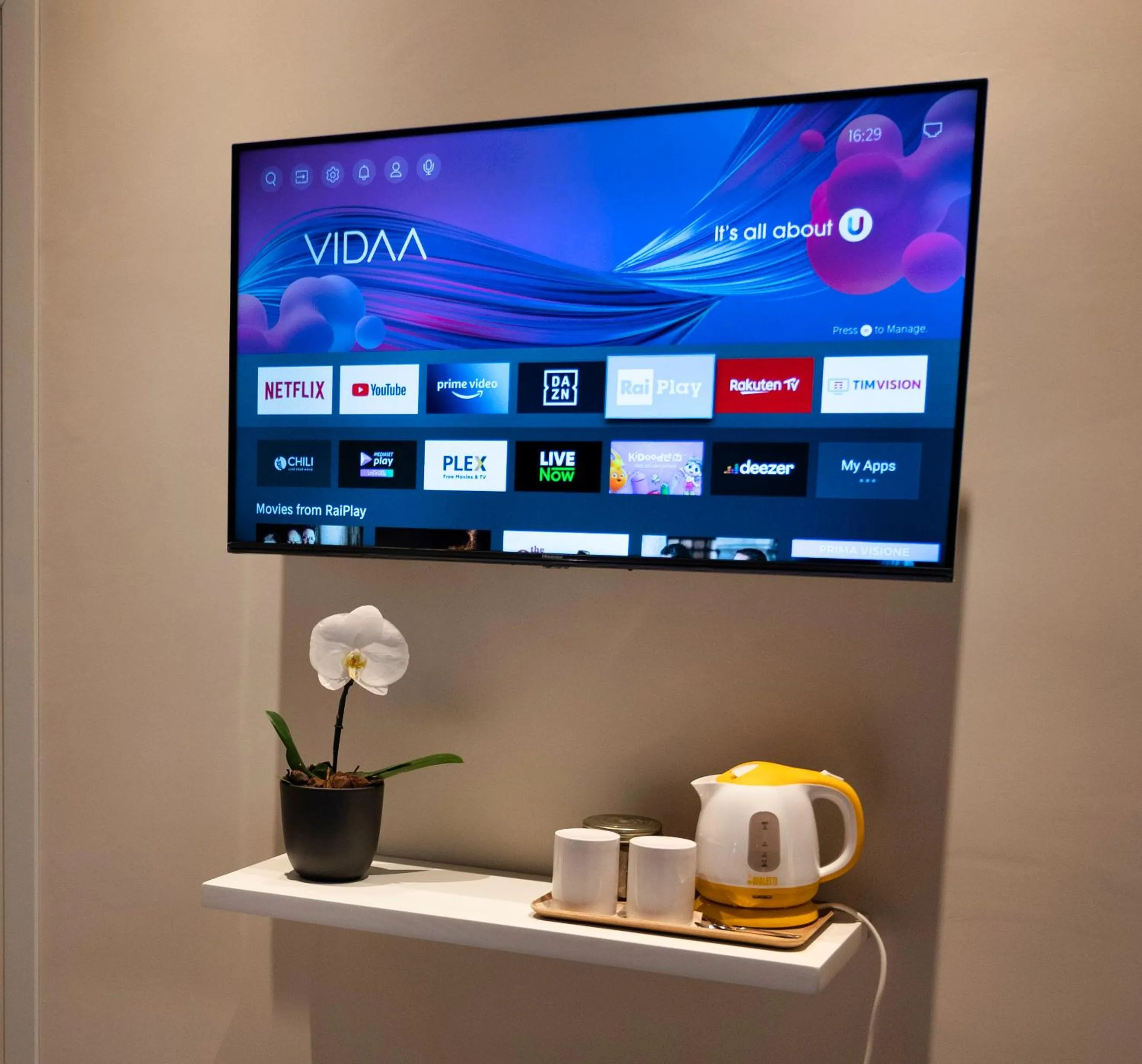 TV and multimedia in Design 18 Charming Rooms