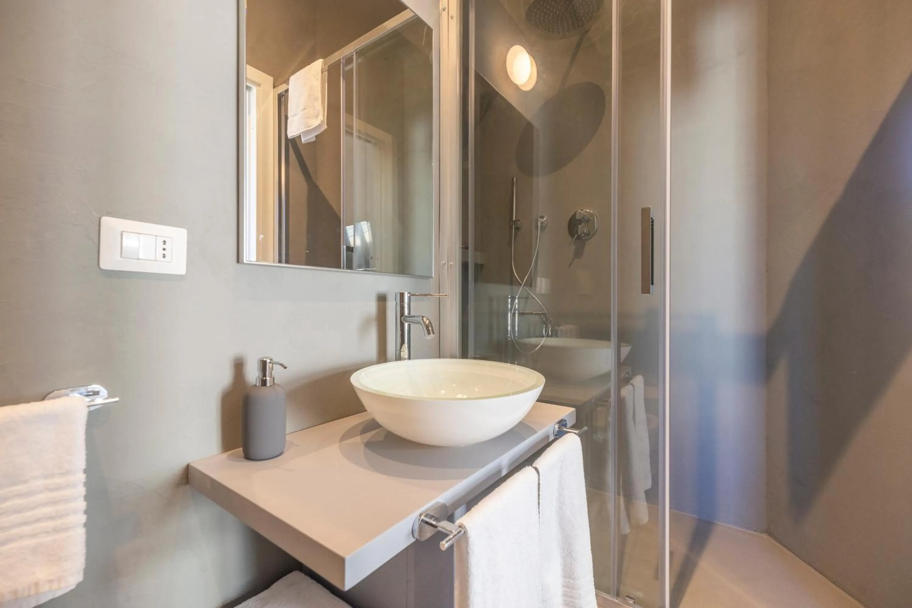 Bathroom in Design 18 Charming Rooms