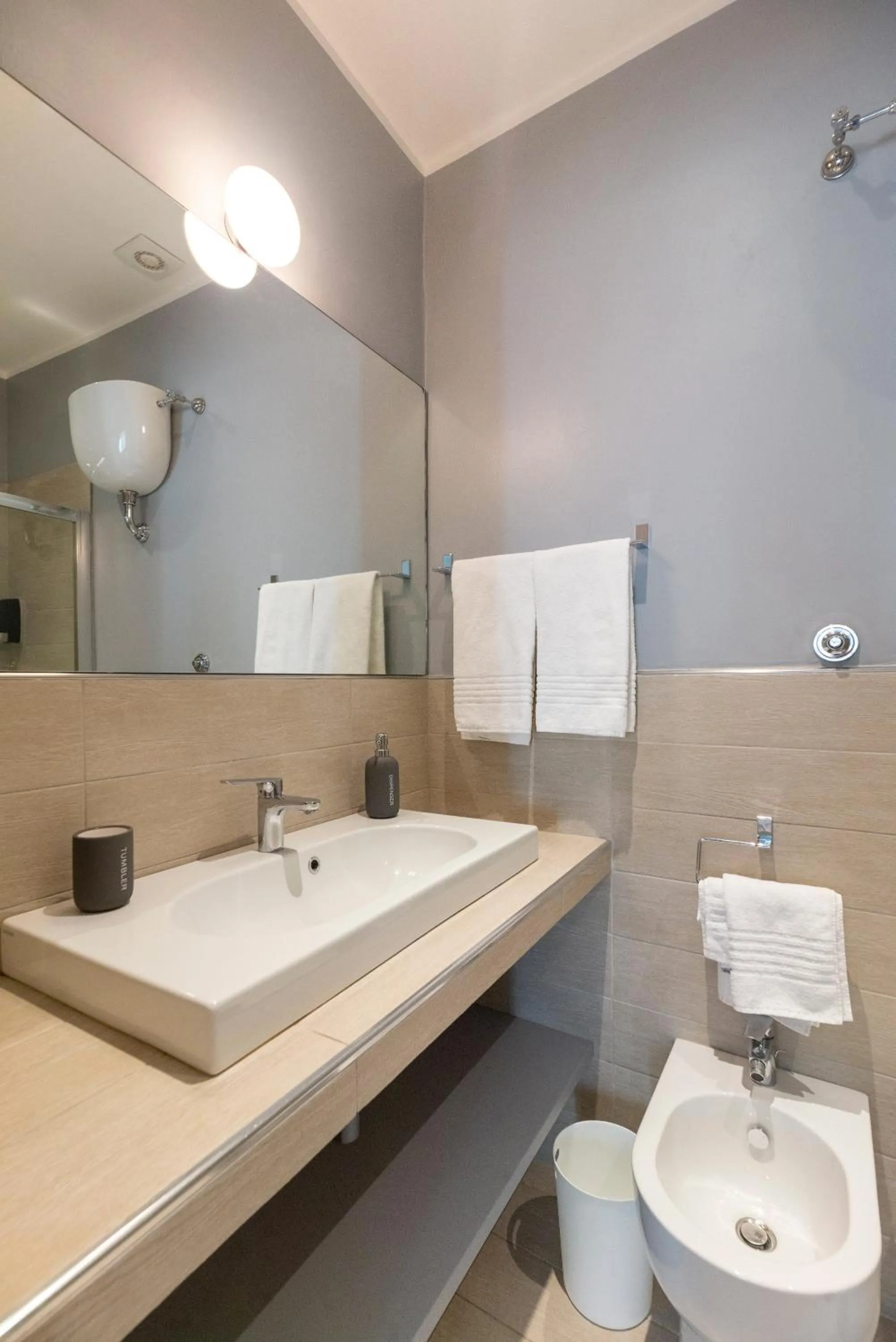 Bathroom in Design 18 Charming Rooms