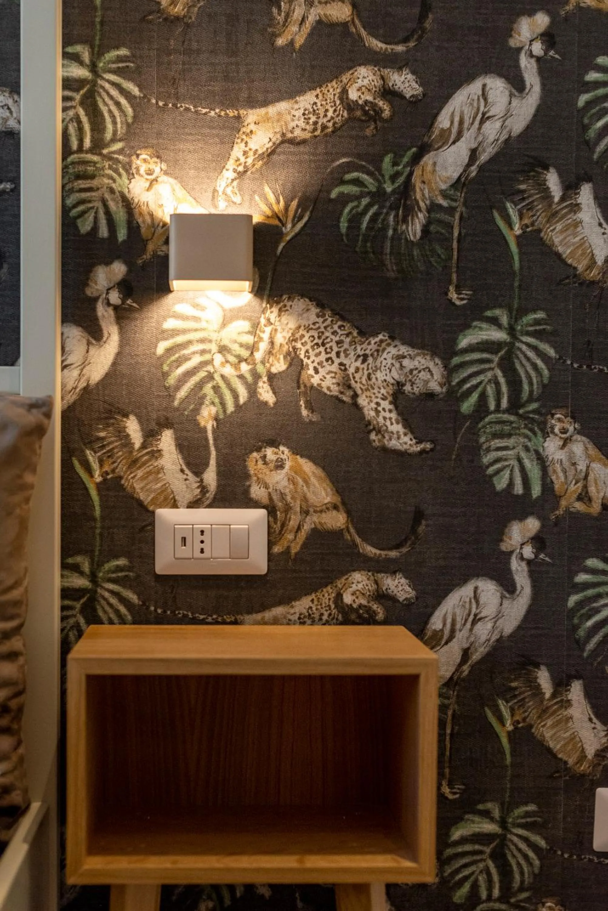 Decorative detail in Design 18 Charming Rooms