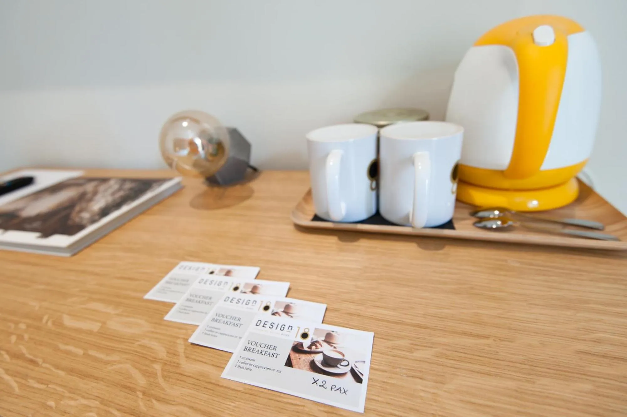 Breakfast in Design 18 Charming Rooms