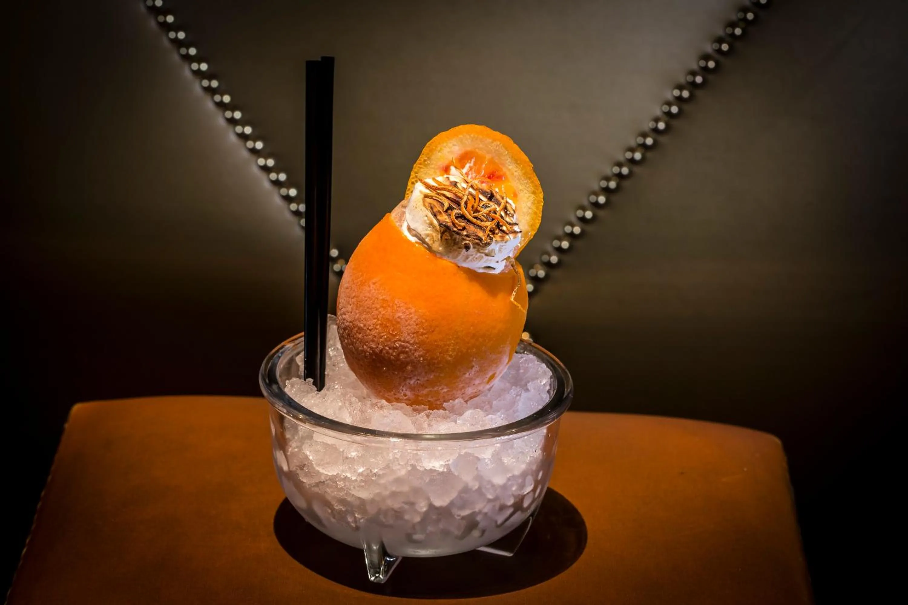 Lounge or bar in InterContinental Bordeaux Le Grand Hotel by IHG