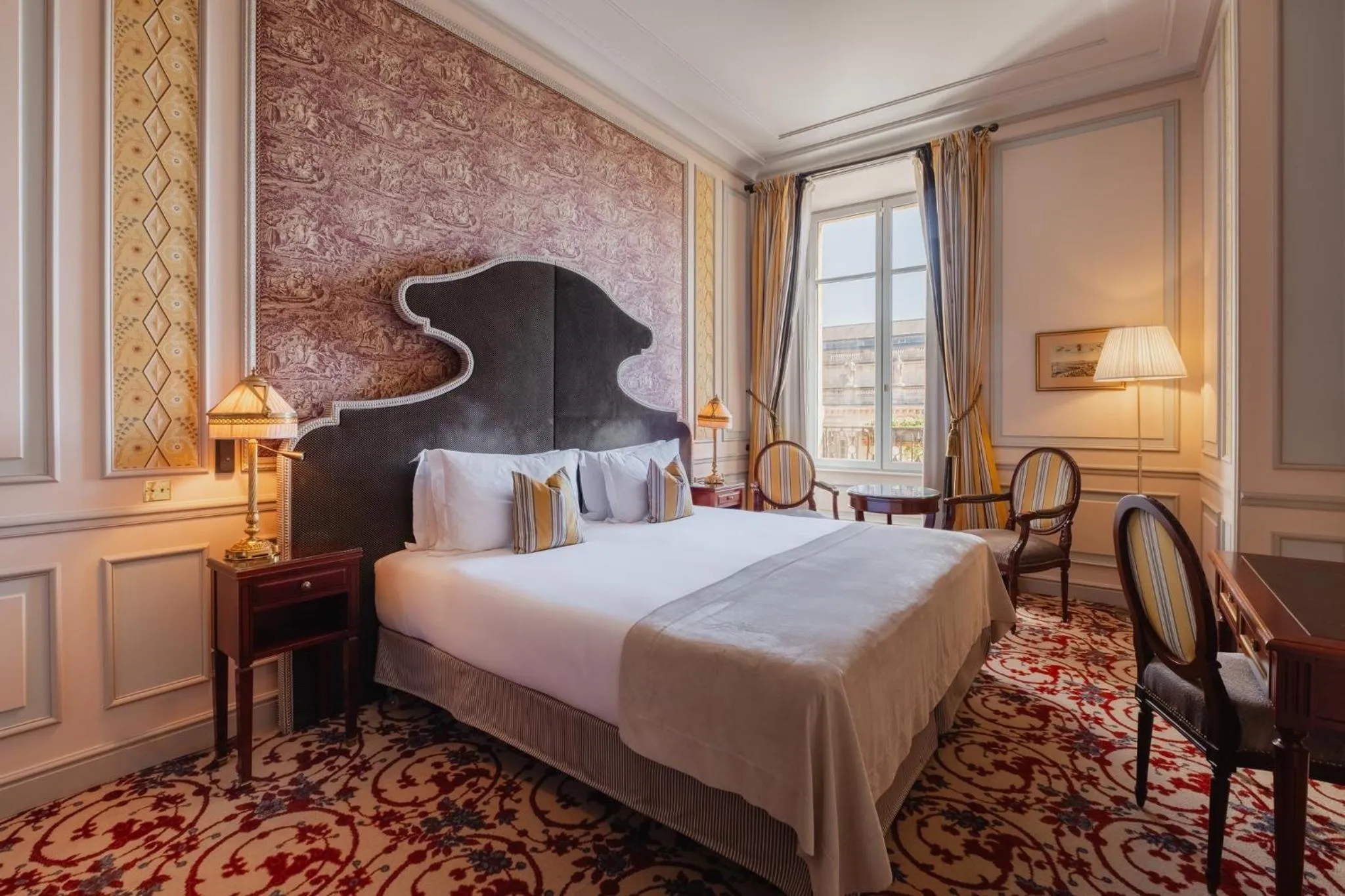 Photo of the whole room, Bed in InterContinental Bordeaux Le Grand Hotel by IHG