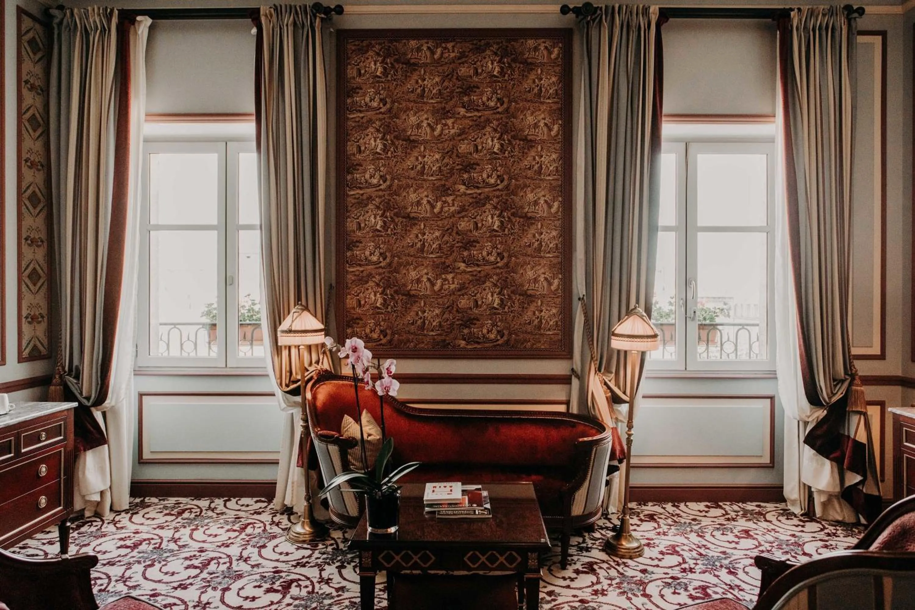 Photo of the whole room in InterContinental Bordeaux Le Grand Hotel by IHG