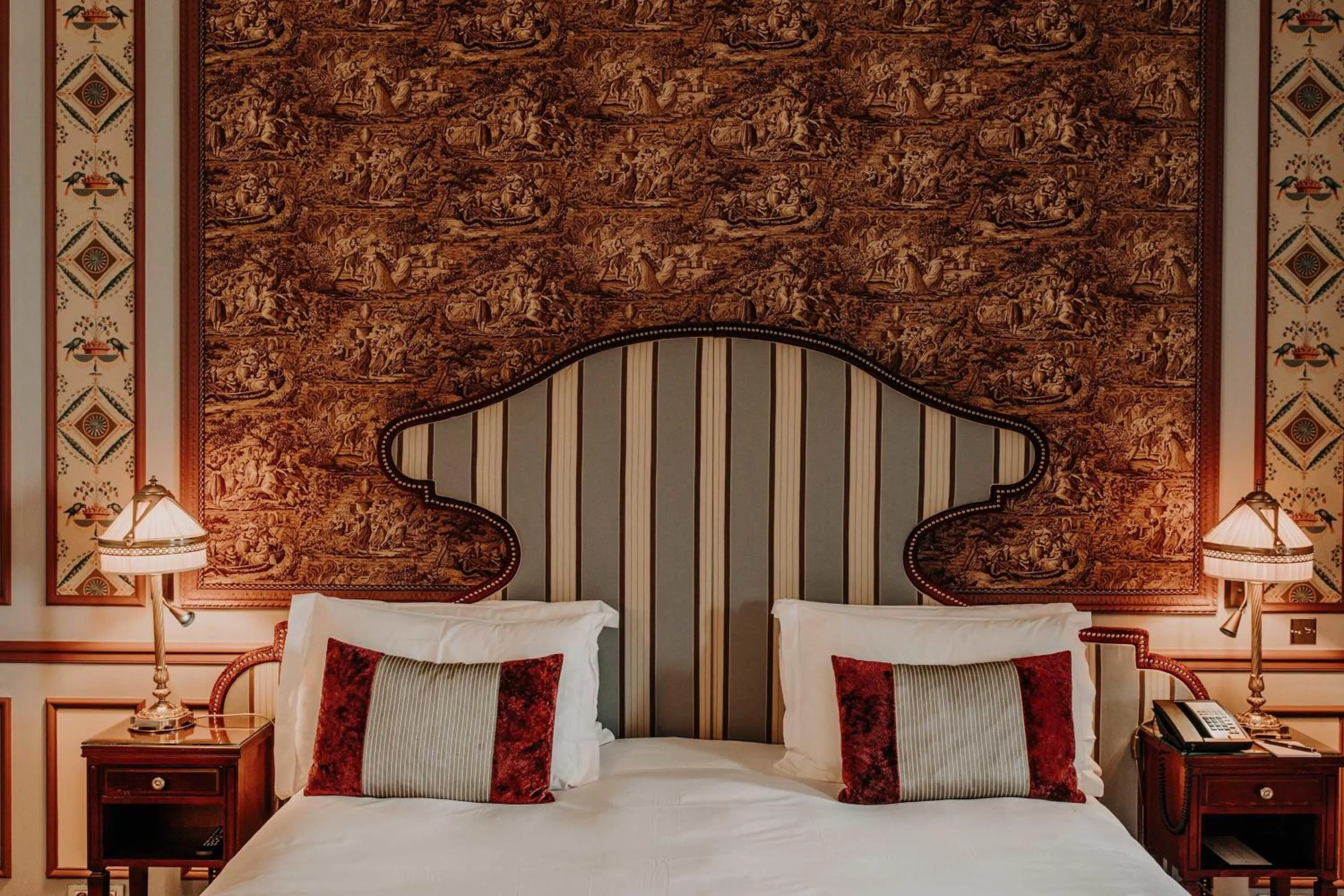 Photo of the whole room, Bed in InterContinental Bordeaux Le Grand Hotel by IHG