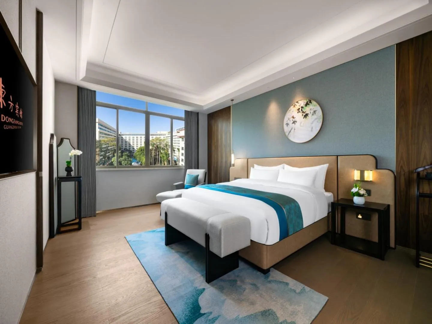 Bed in Guangzhou Dong Fang Hotel