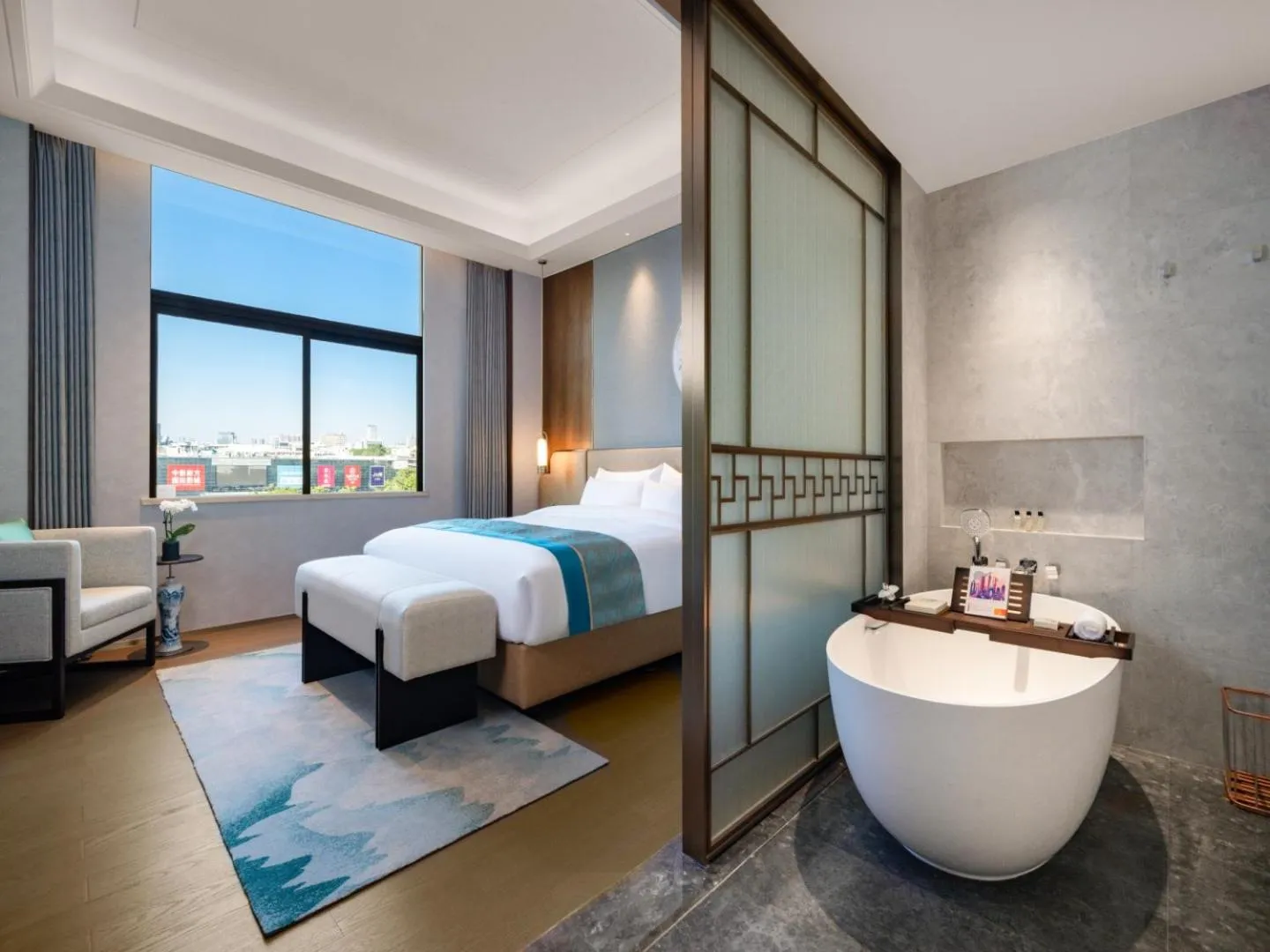 Bed in Guangzhou Dong Fang Hotel