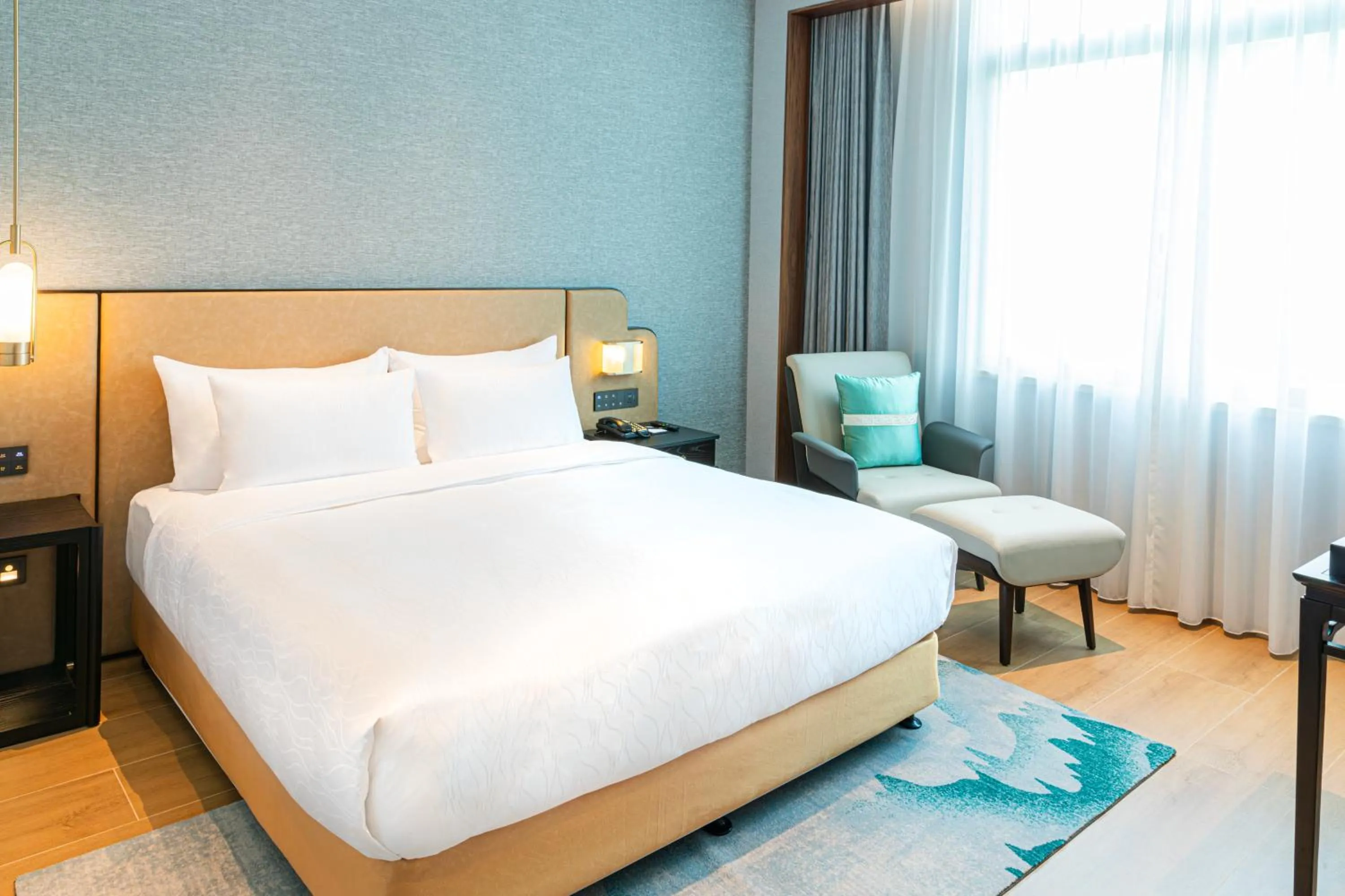 Bed in Guangzhou Dong Fang Hotel