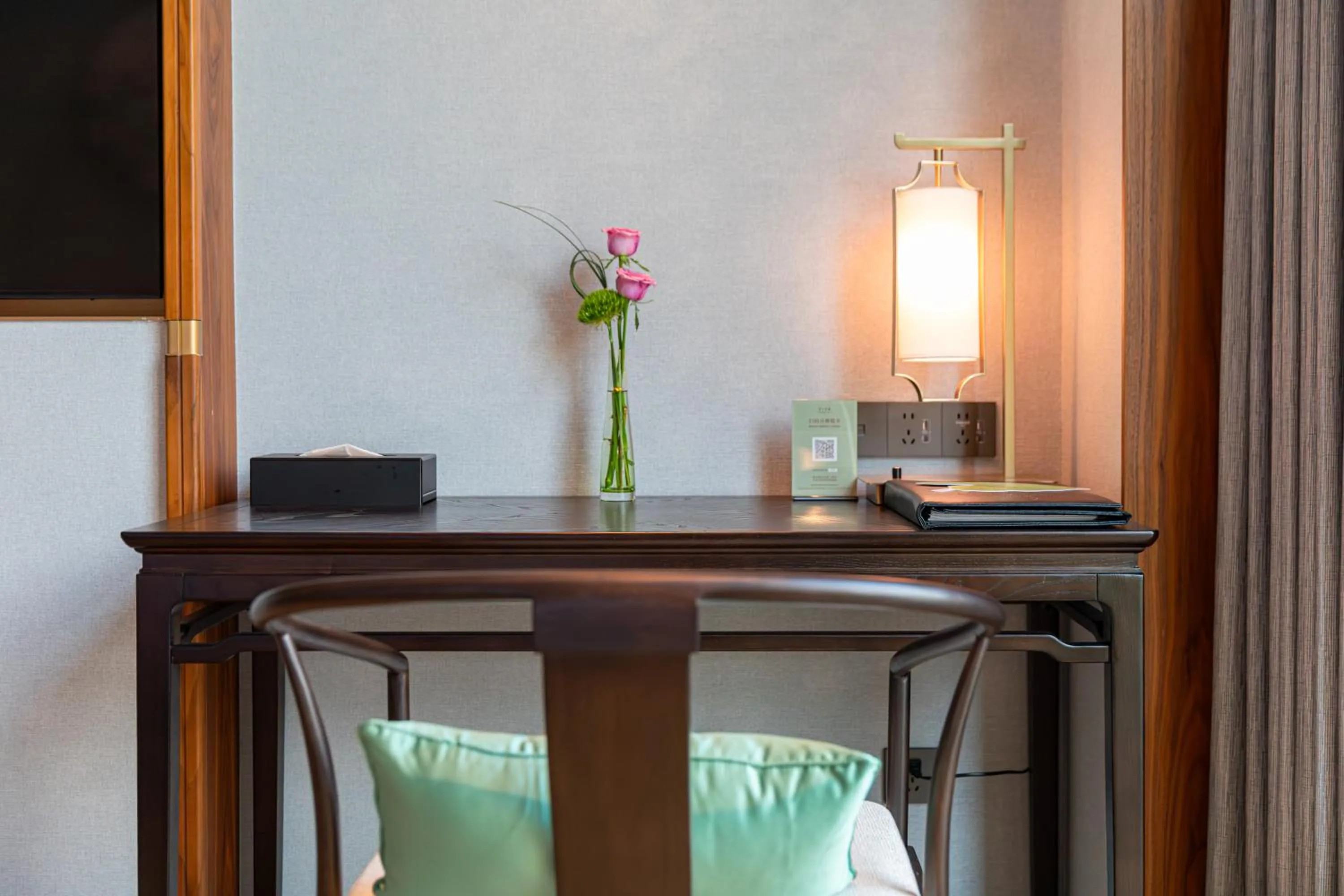 Photo of the whole room in Guangzhou Dong Fang Hotel