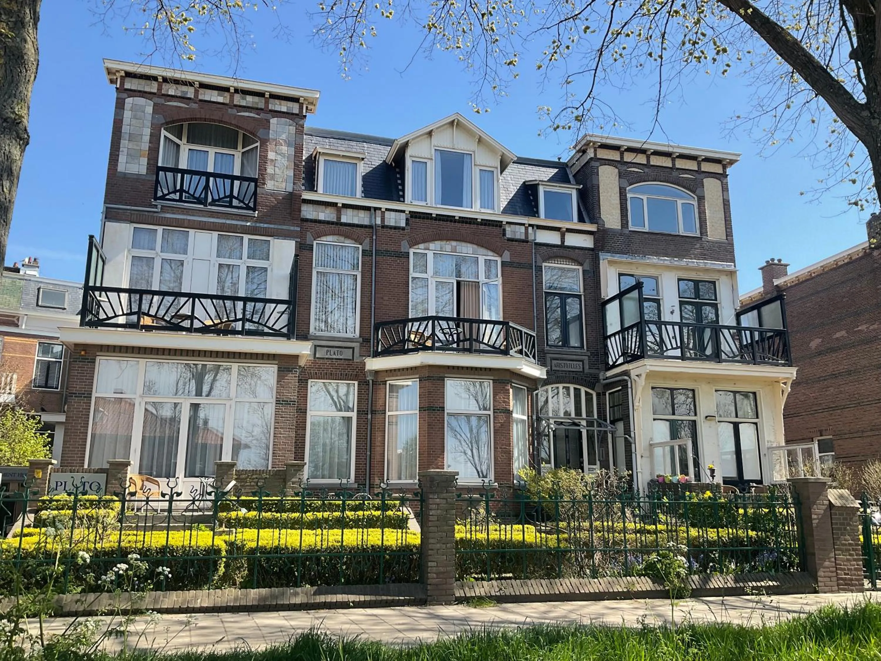 Property building in Plato by Hofstad Studio’s