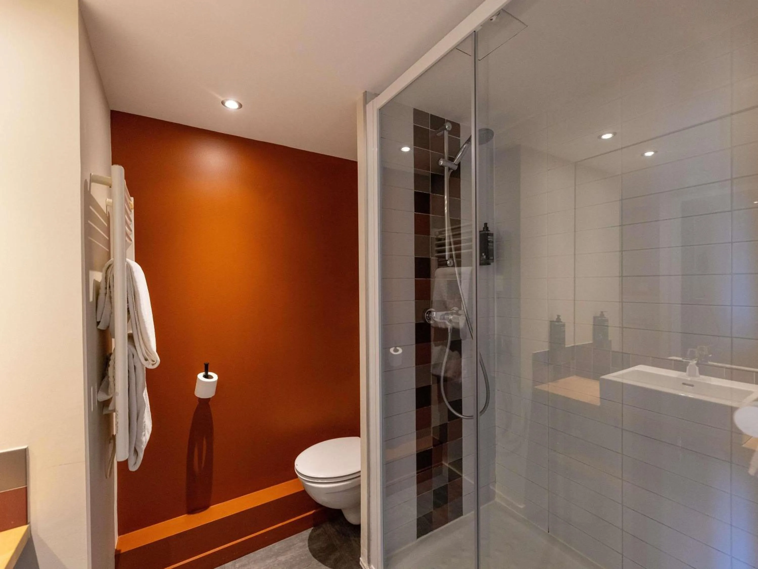 Bedroom in Hotel Donibane Saint-Jean-de-Luz