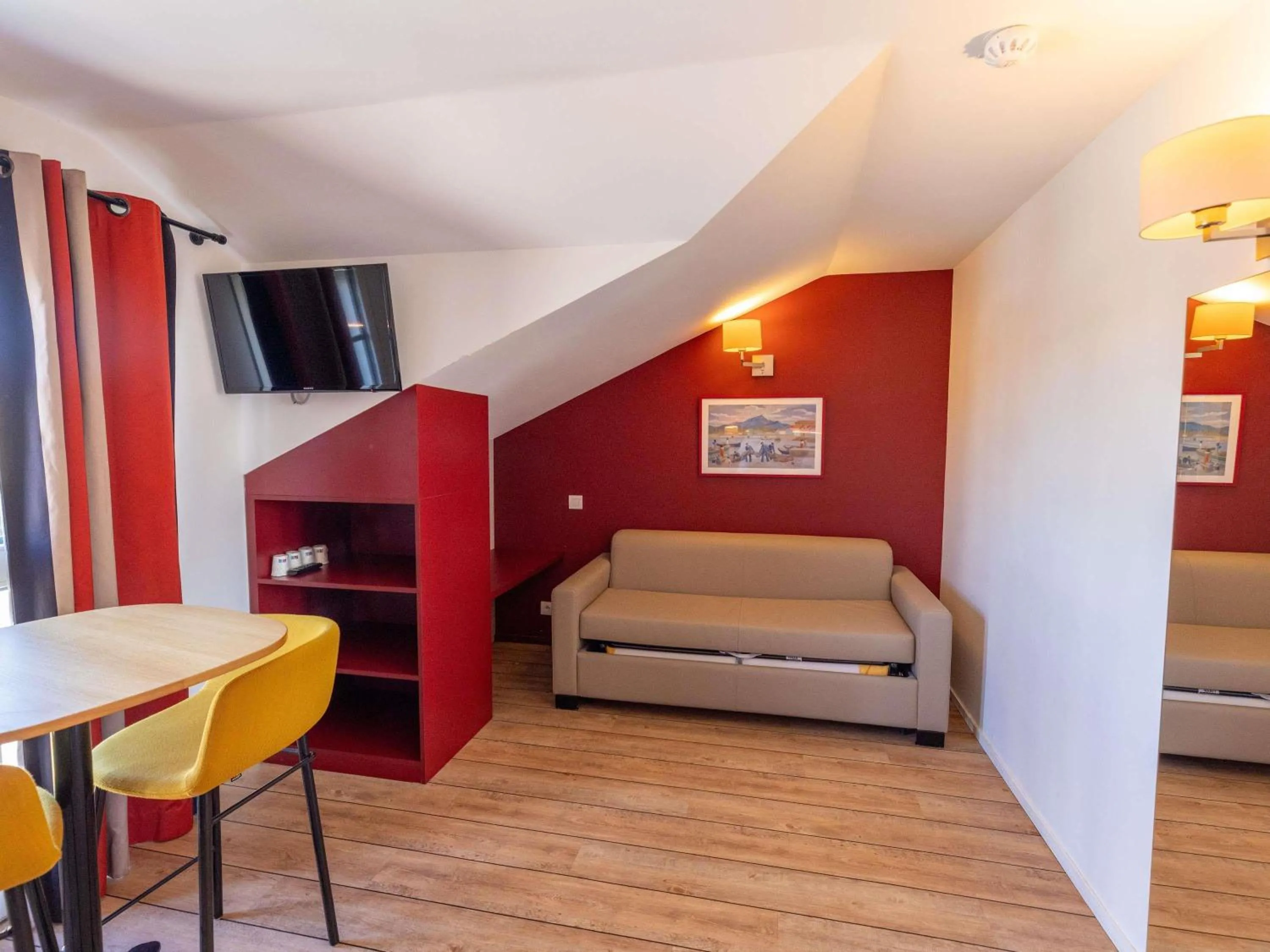 Bedroom in Hotel Donibane Saint-Jean-de-Luz