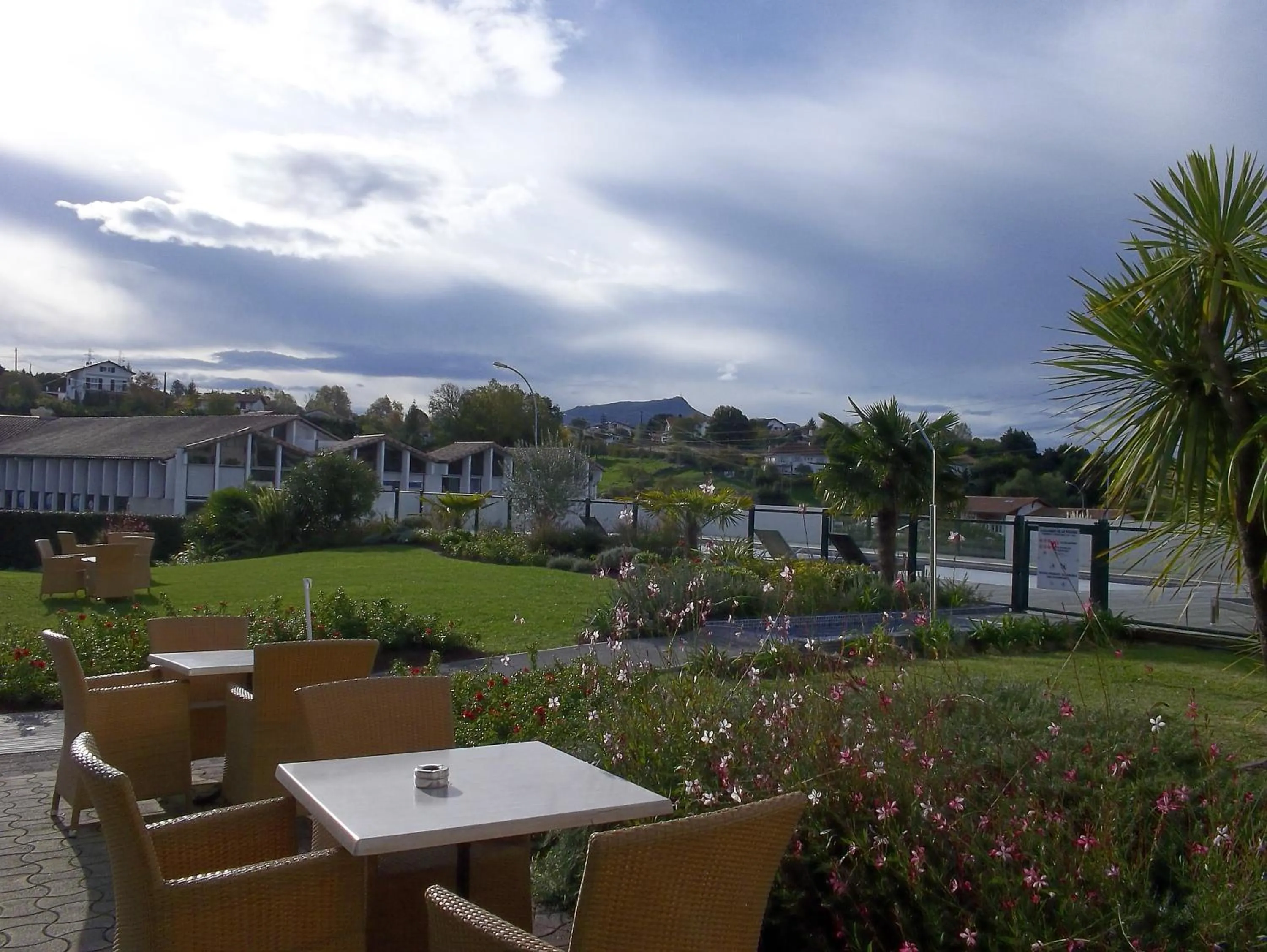 Mountain view in Hotel Donibane Saint-Jean-de-Luz