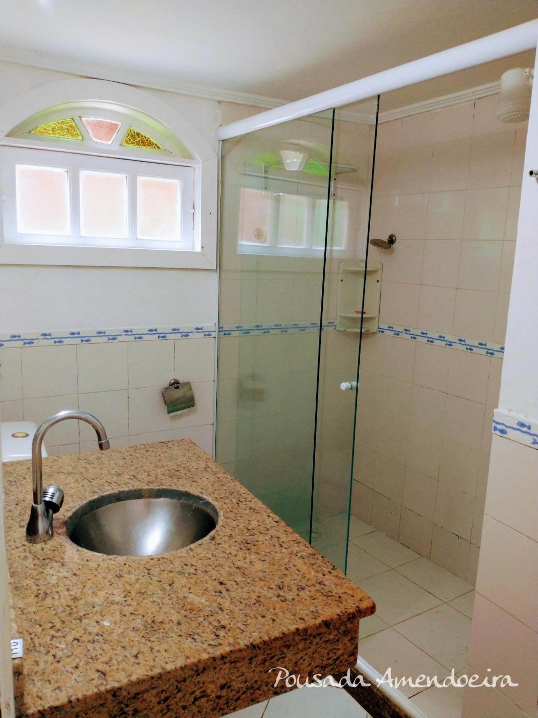Bathroom in POUSADA AMENDOEIRA