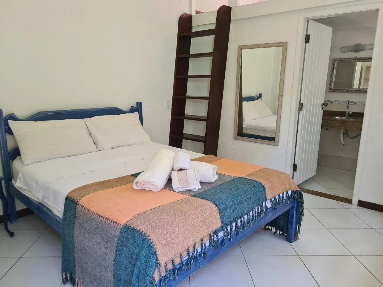 View (from property/room), Bed in POUSADA AMENDOEIRA