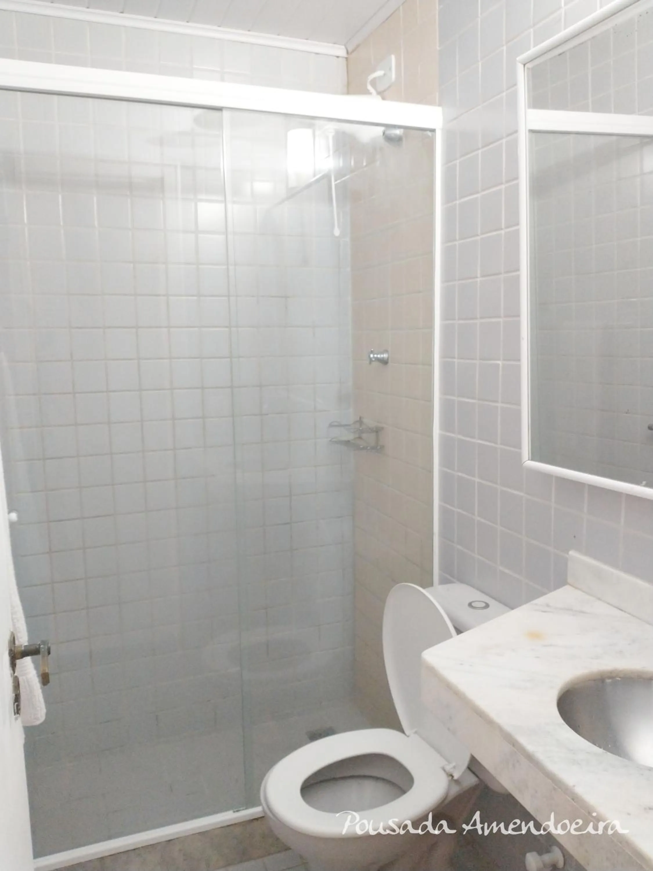 Bathroom in POUSADA AMENDOEIRA