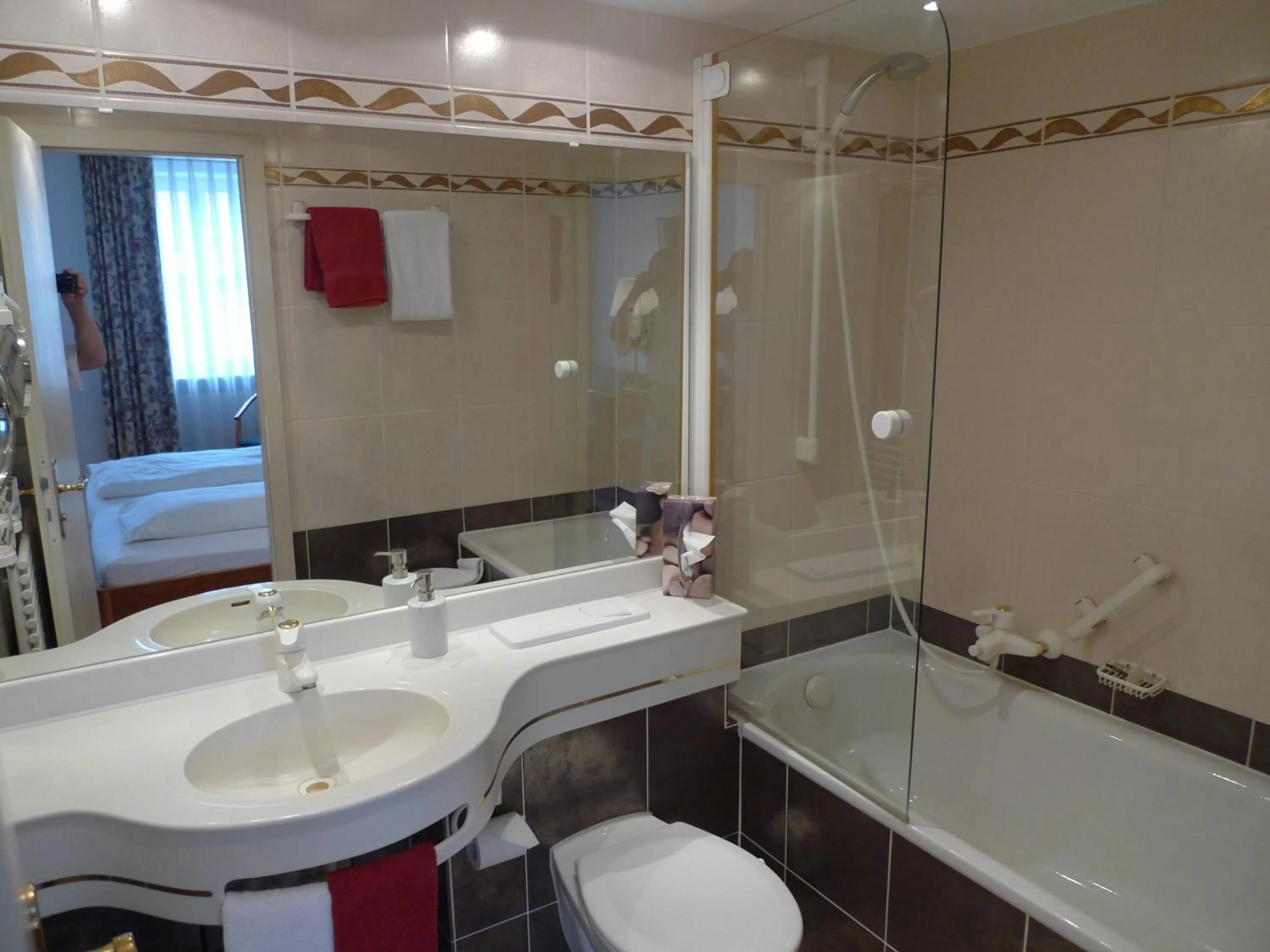 Bathroom in Hotel-Restaurant Roter Ochsen