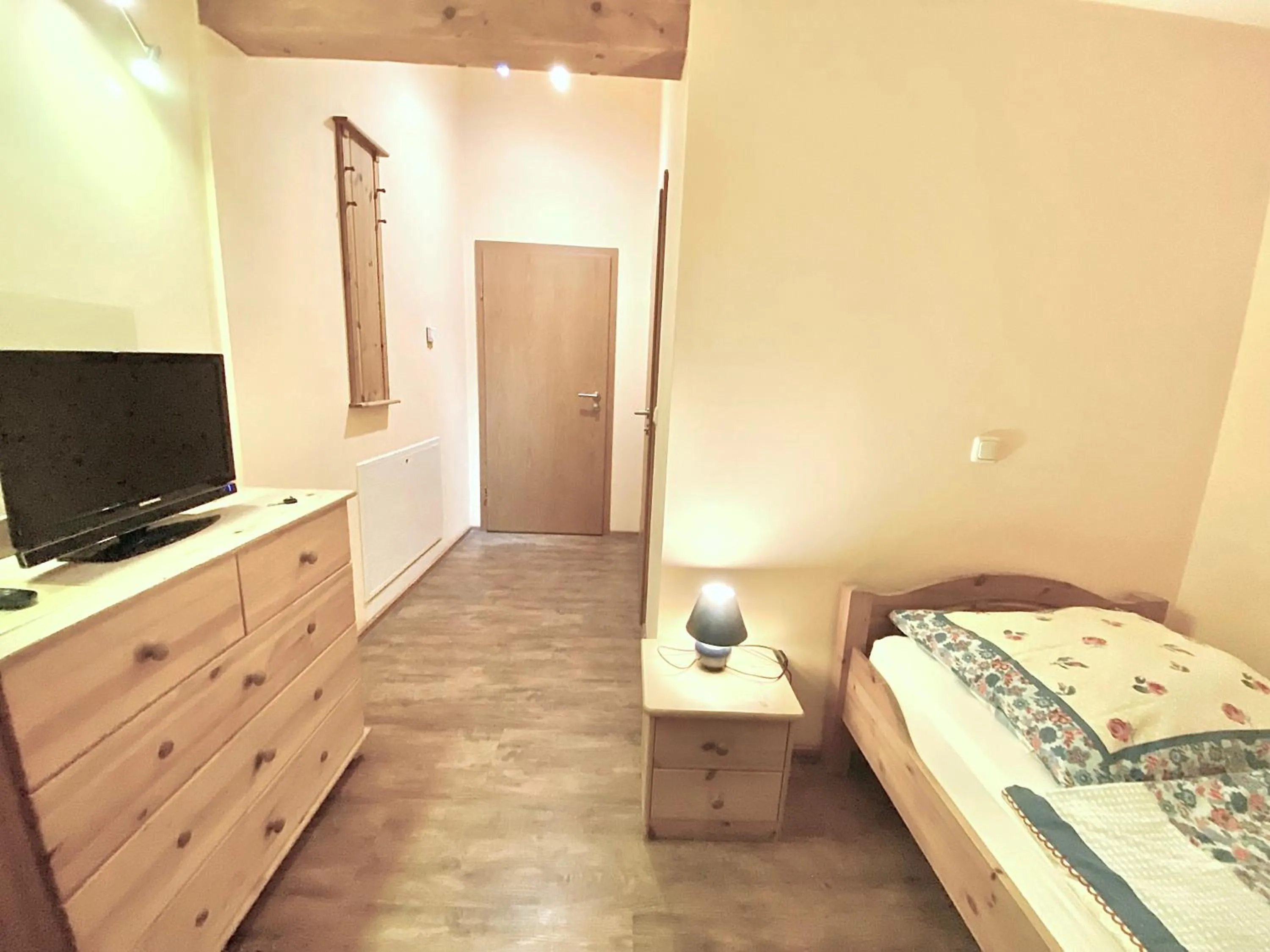 Photo of the whole room, Bed in Pension Laurent Ranch