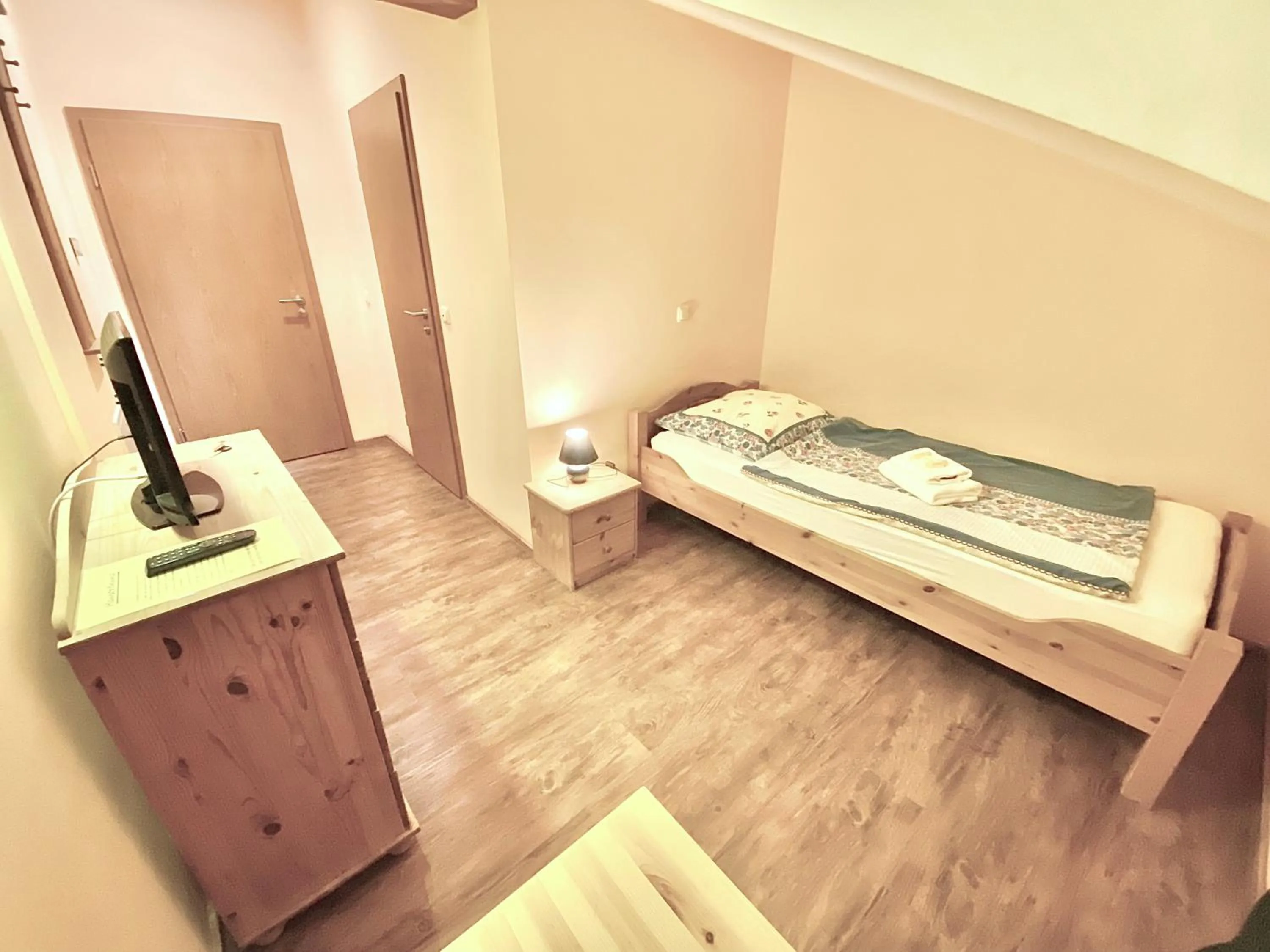 Photo of the whole room, Bed in Pension Laurent Ranch