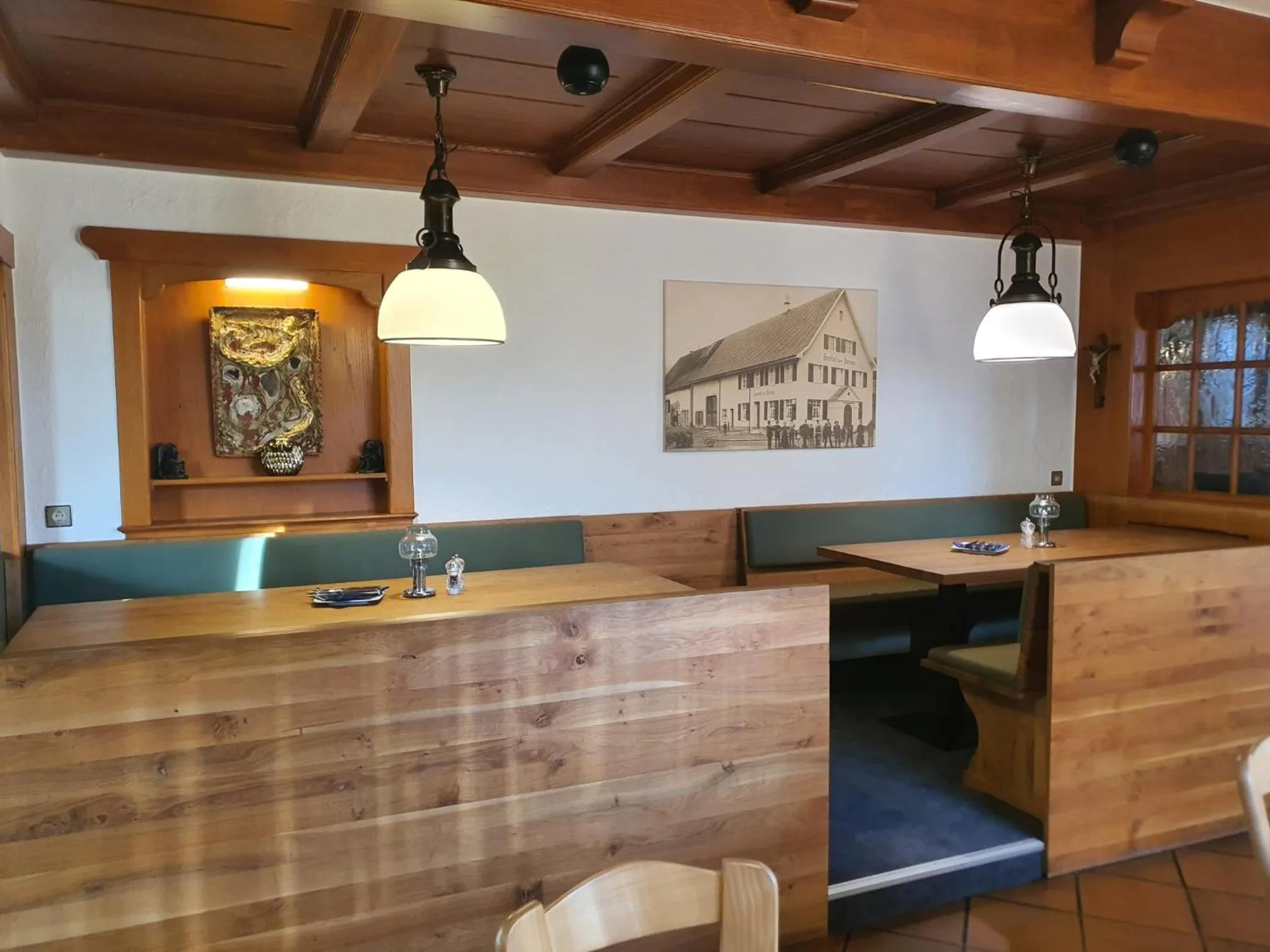 Restaurant/places to eat in Hotel Gasthof Sternen