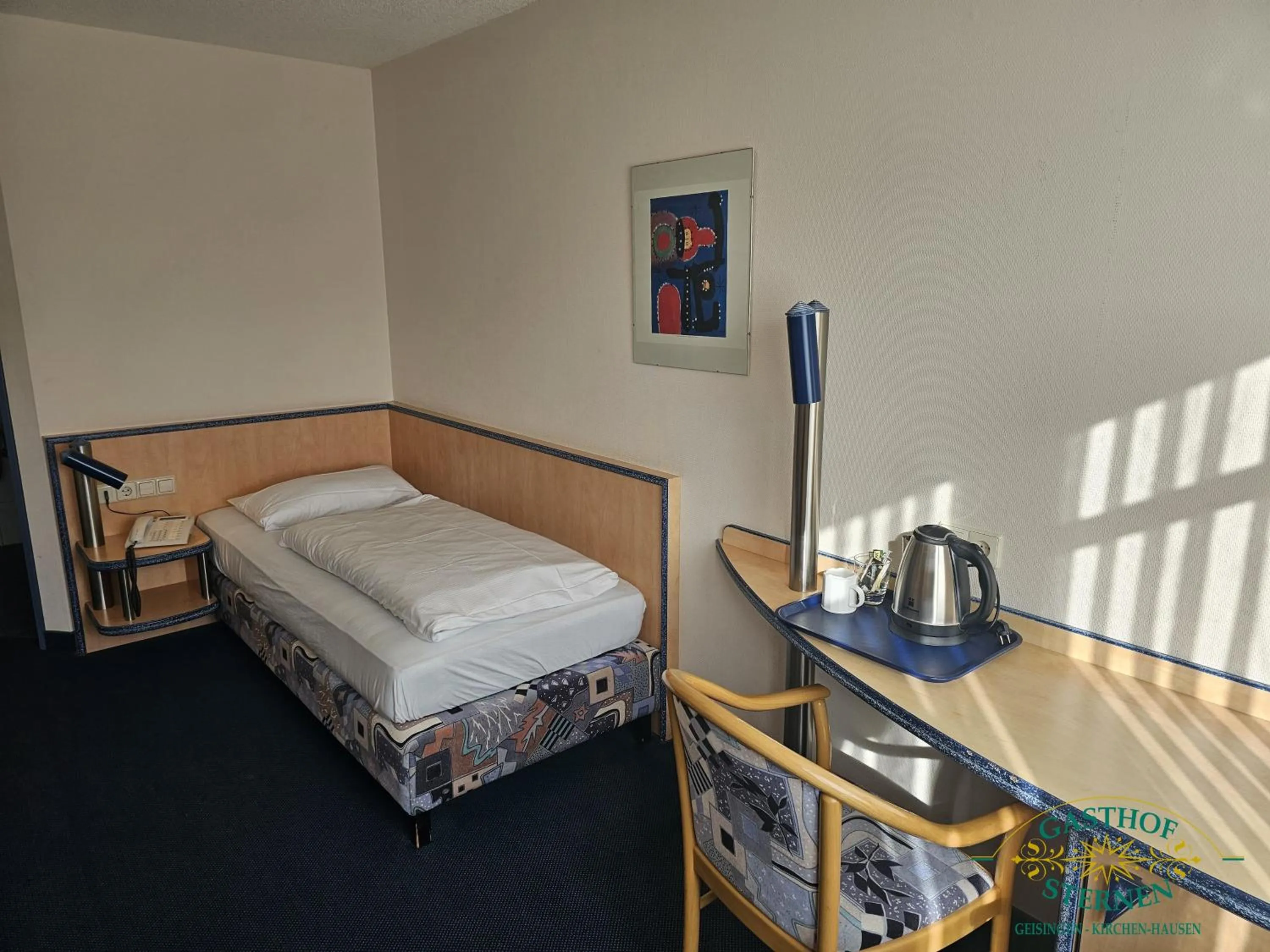 Coffee/tea facilities, Bed in Hotel Gasthof Sternen