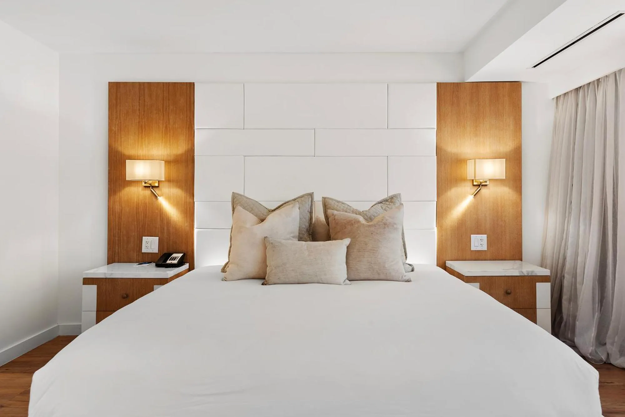 Modern Superior  - Disability Access in Hotel Ocean