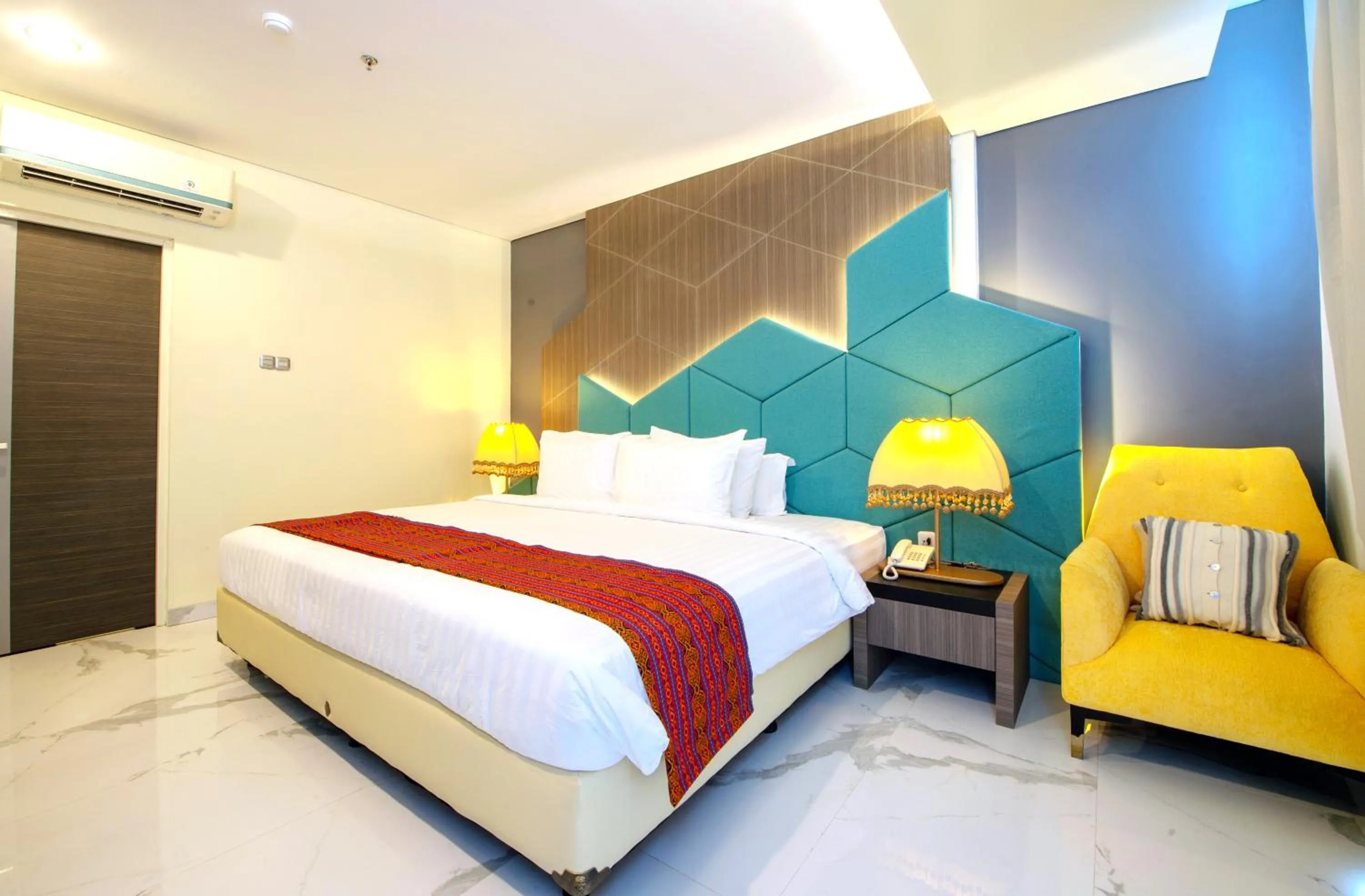 Bed in Swiss-Belcourt Kupang