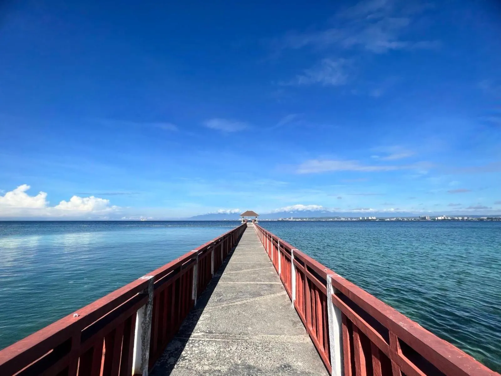 Day in Crusoe Cabins Costa Azalea