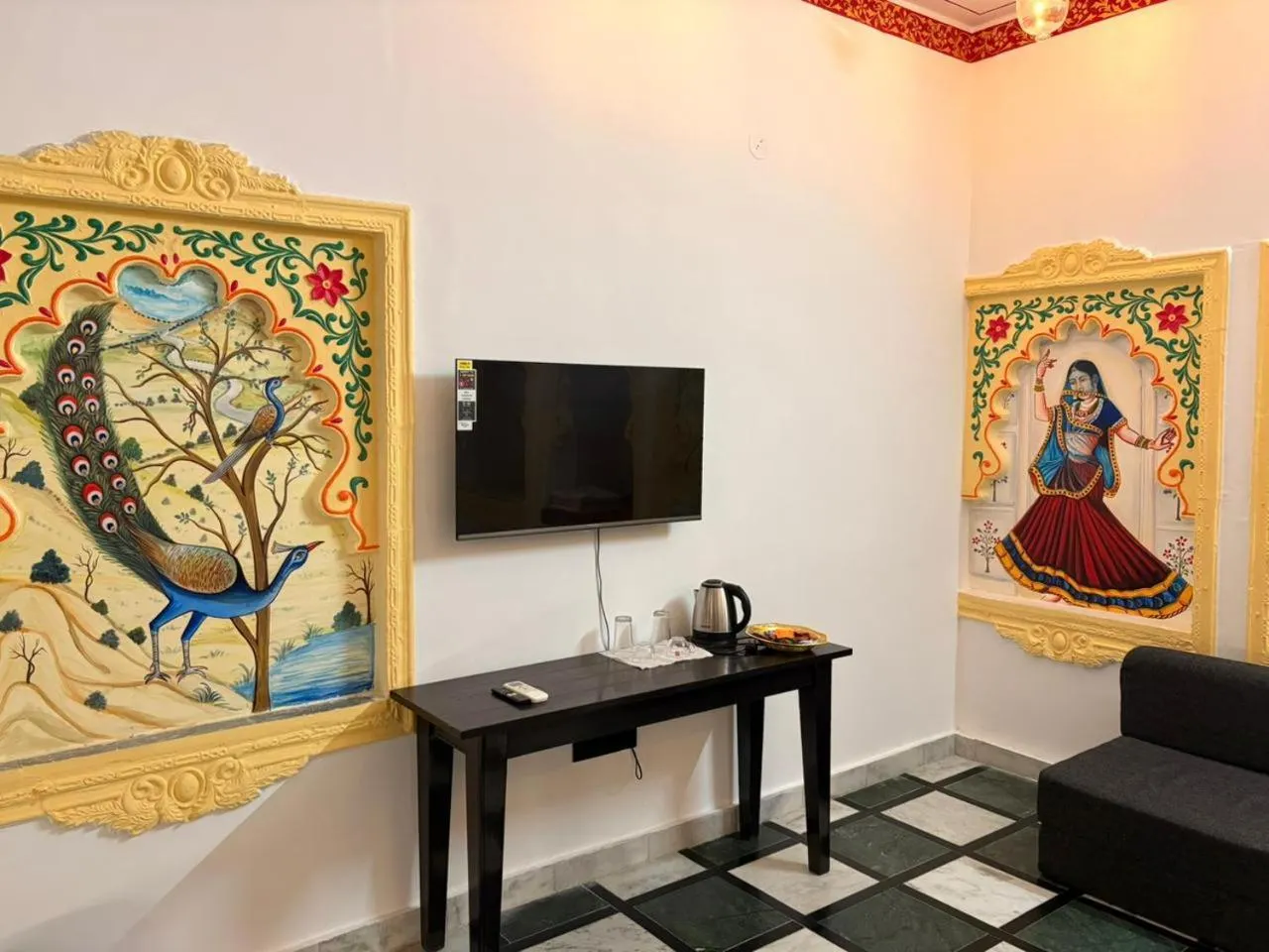 TV and multimedia in Hotel Ushaan Haveli