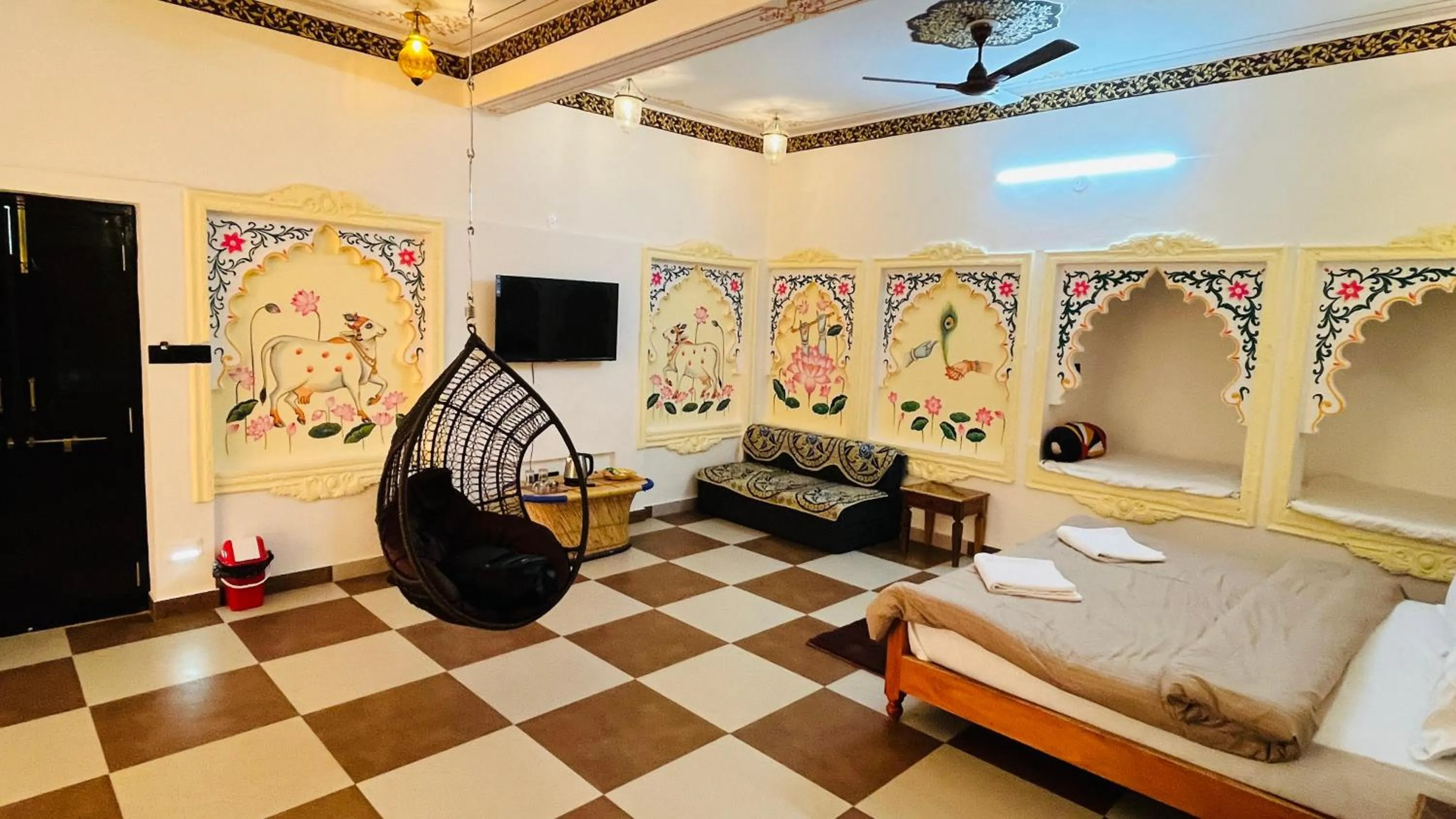 Photo of the whole room, Bed in Hotel Ushaan Haveli