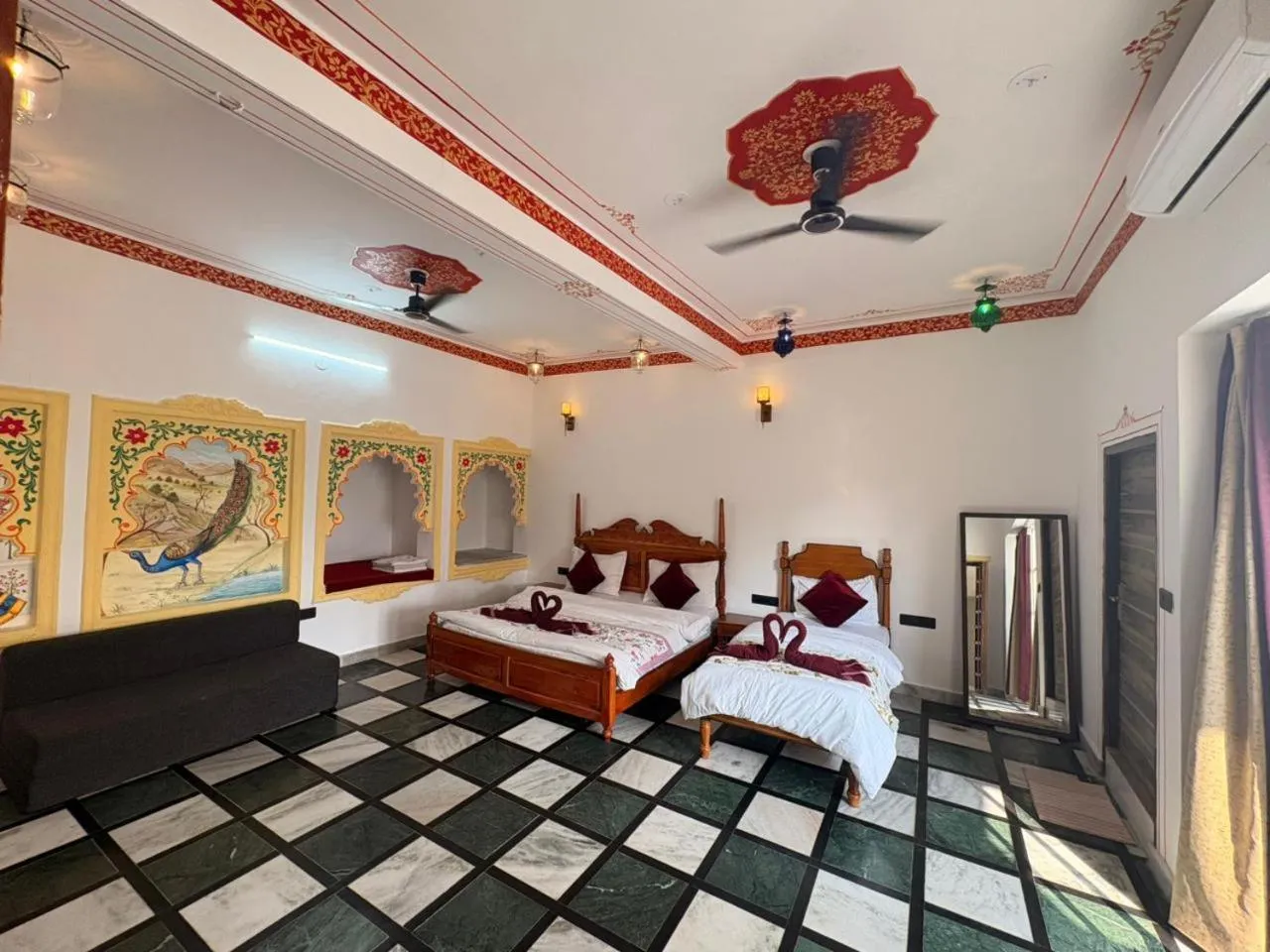 Bedroom, Bed in Hotel Ushaan Haveli