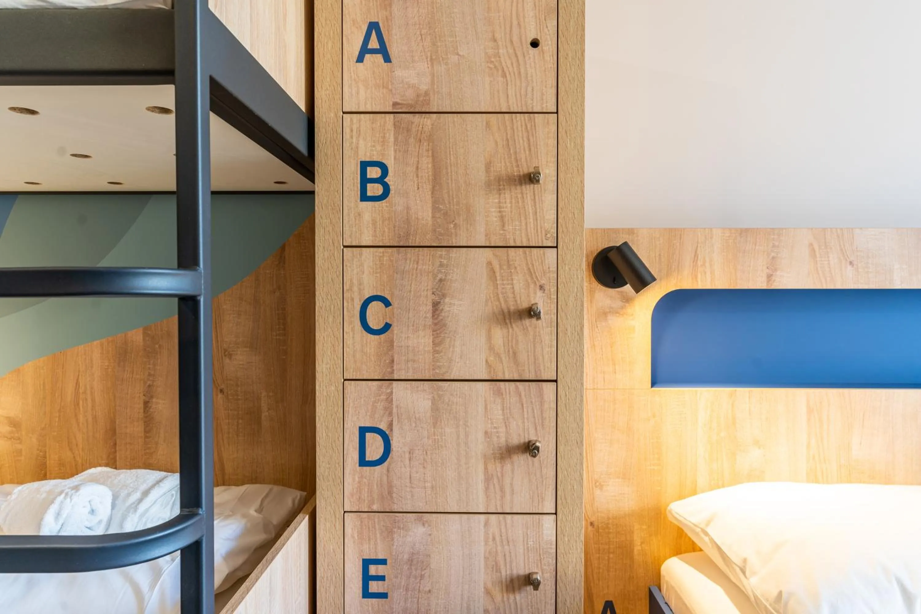 Bedroom, Bed in MEININGER Marseille Centre la Joliette