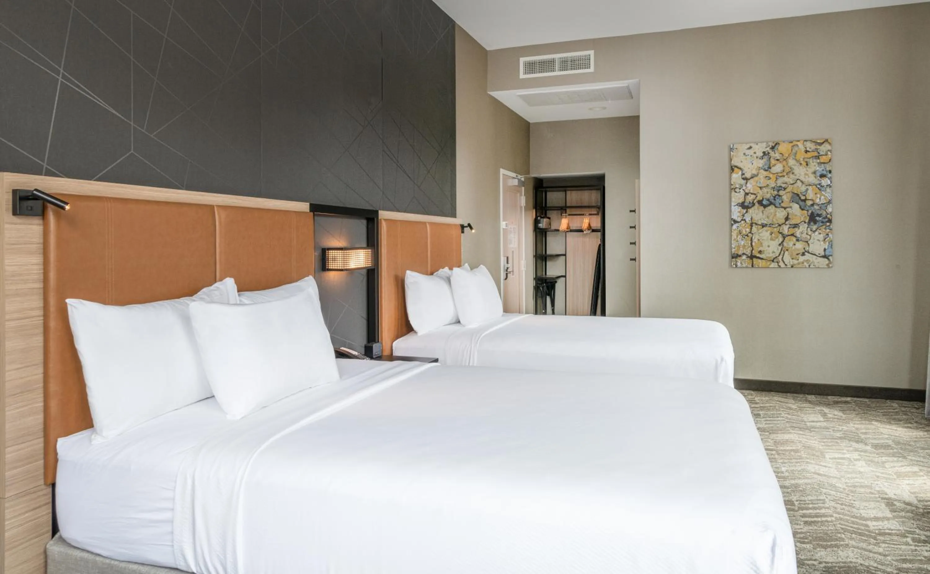 Bedroom, Bed in SpringHill Suites by Marriott Baltimore Downtown Convention Center Area