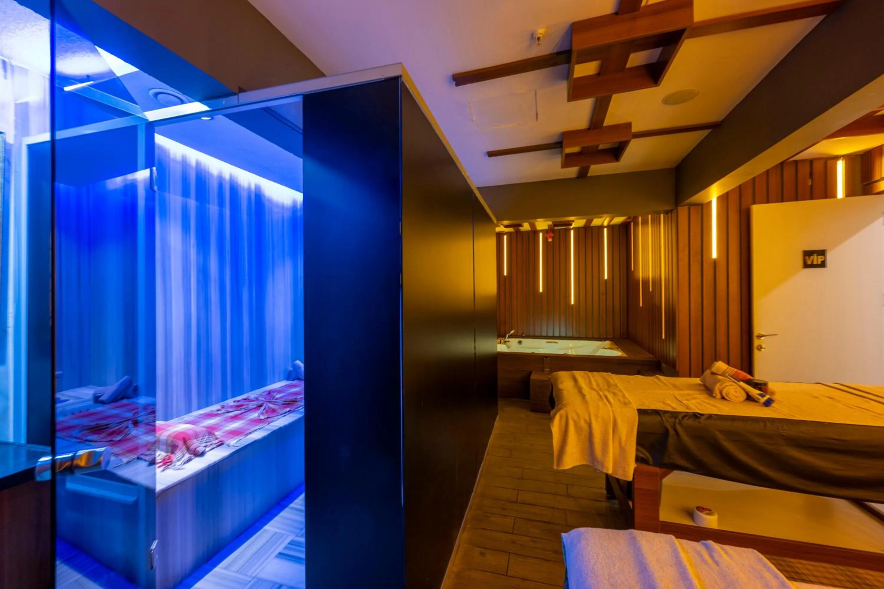 Public Bath in Litros Hotel & Spa